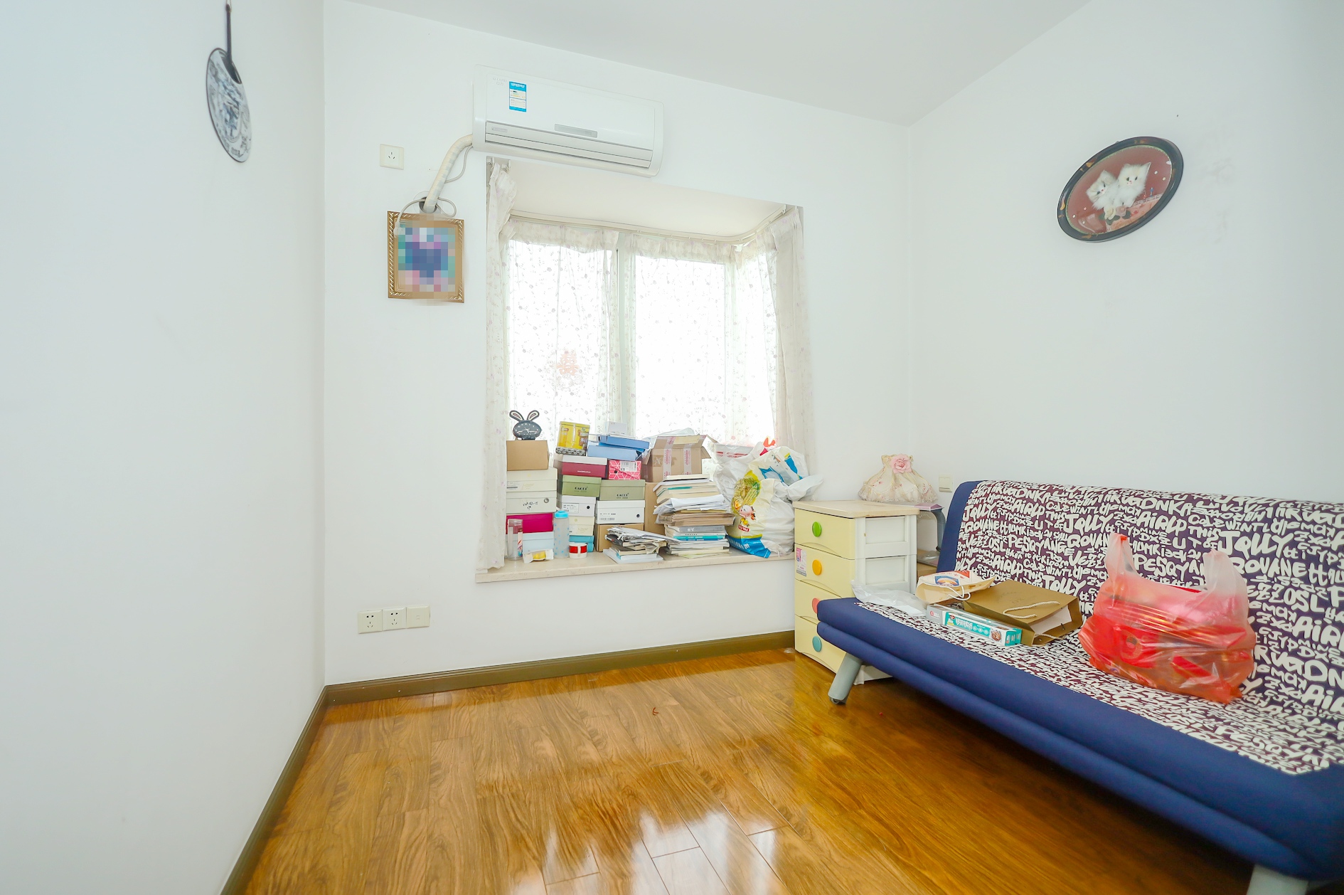 楚天中苑 3室2厅2卫 69.8万 楚天中苑 3室2厅2卫 69.8万卧室