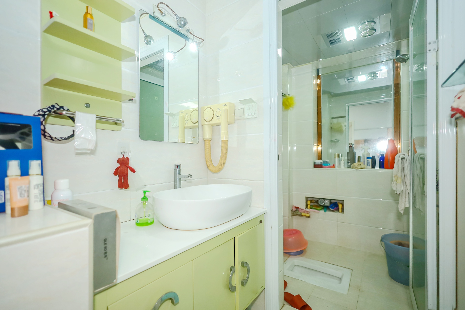 楚天中苑 3室2厅2卫 69.8万 楚天中苑 3室2厅2卫 69.8万卫生间