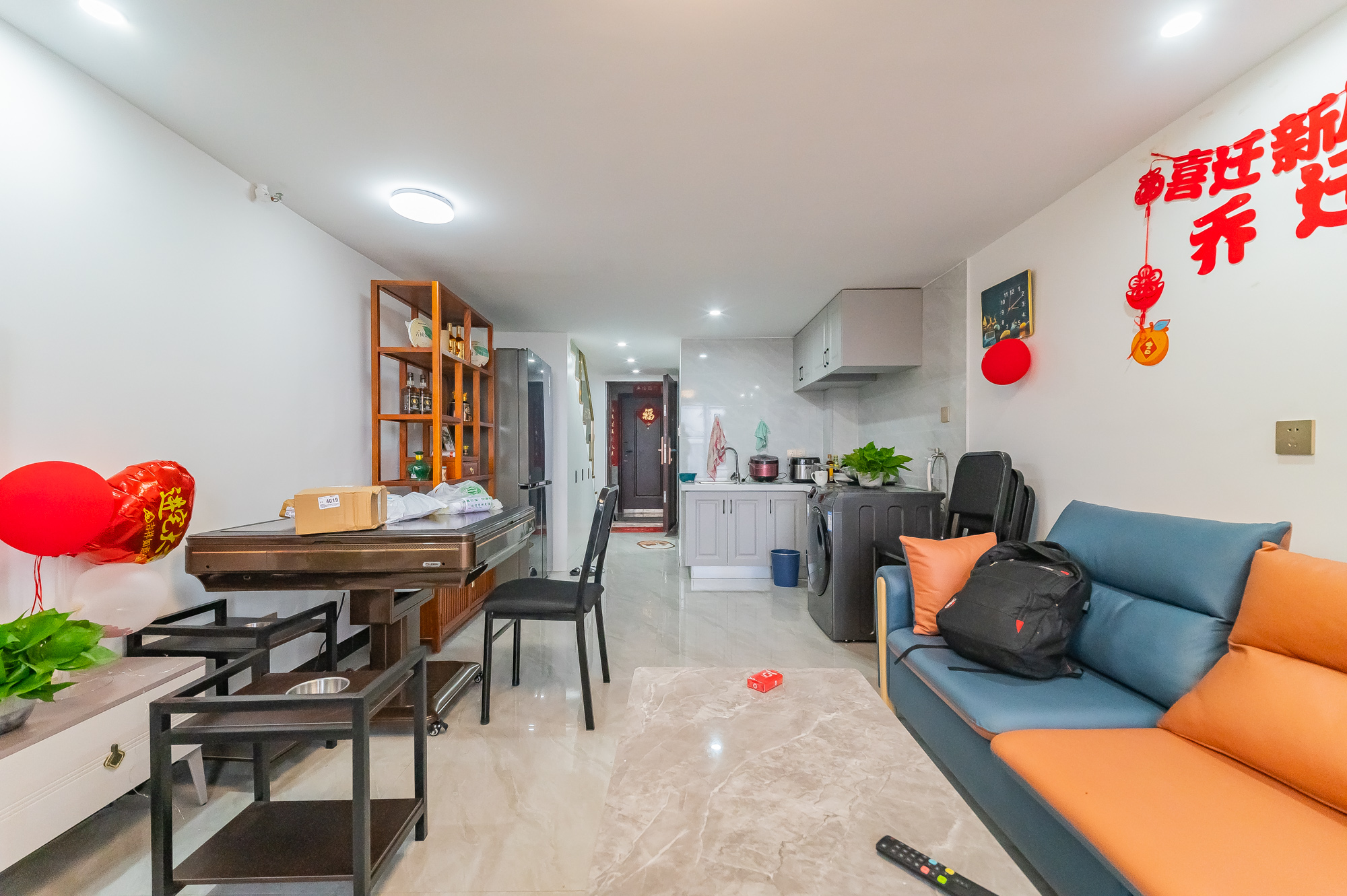 新城悦隽 2室2厅1卫 60.0万 新城悦隽 2室2厅1卫 60.0万客厅