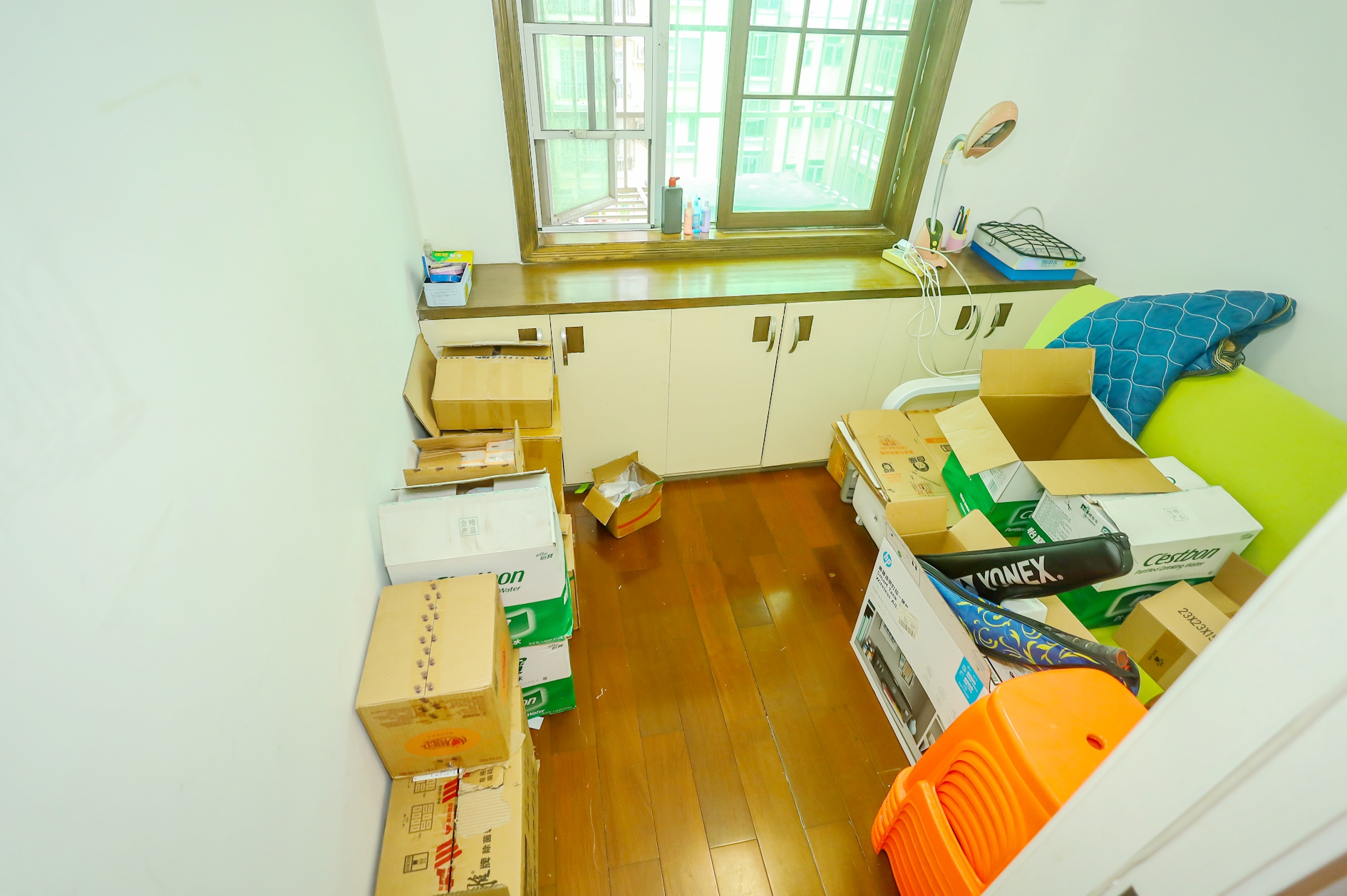 雍景園  4室2廳2衛(wèi)    132.0萬臥室