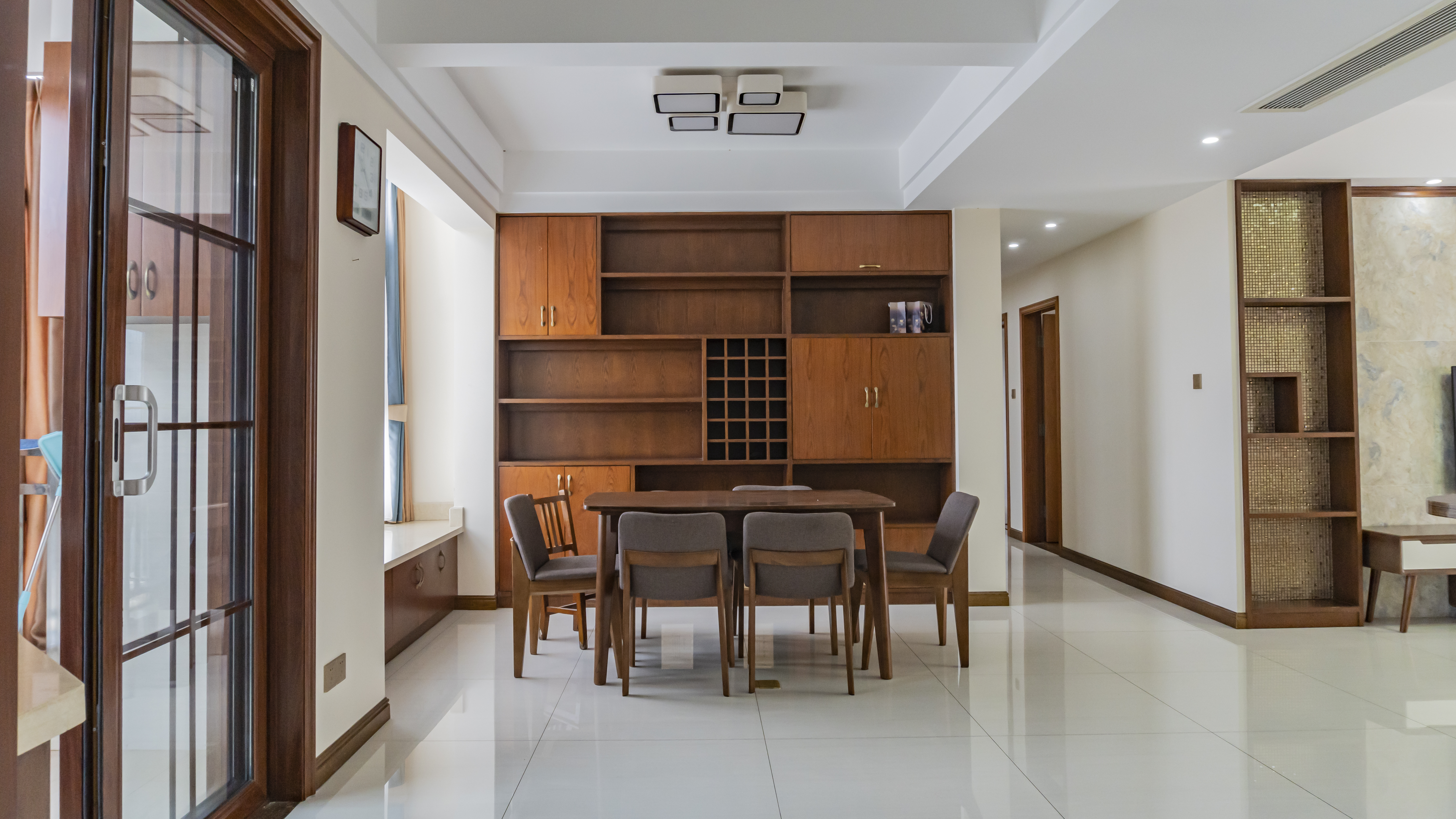 雄森国际 3室2厅2卫 98.0万 雄森国际 3室2厅2卫 98.0万室内图