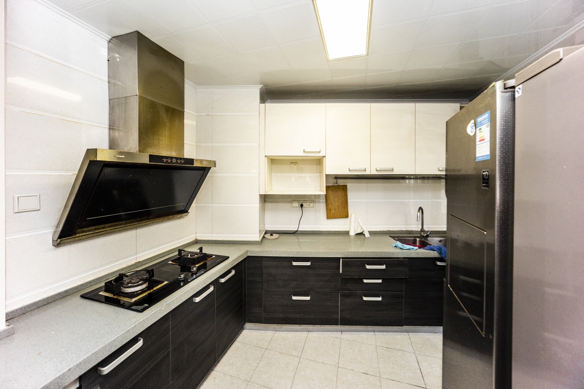 通用时代国际社区  4室2厅2卫    196.0万厨房