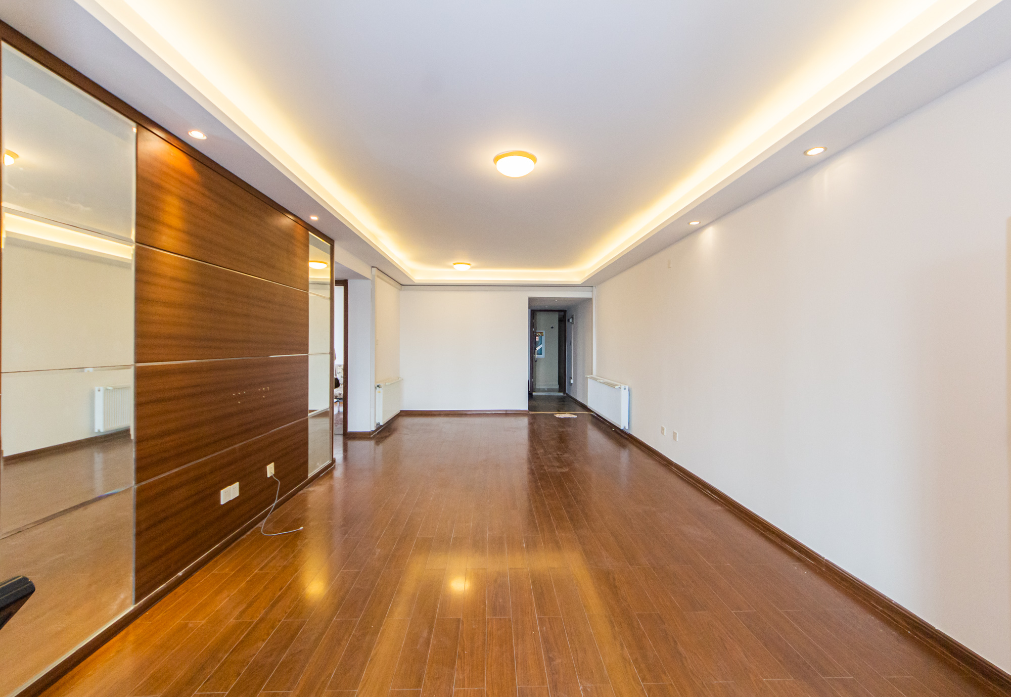 万科城  3室2厅1卫    99.9万客厅