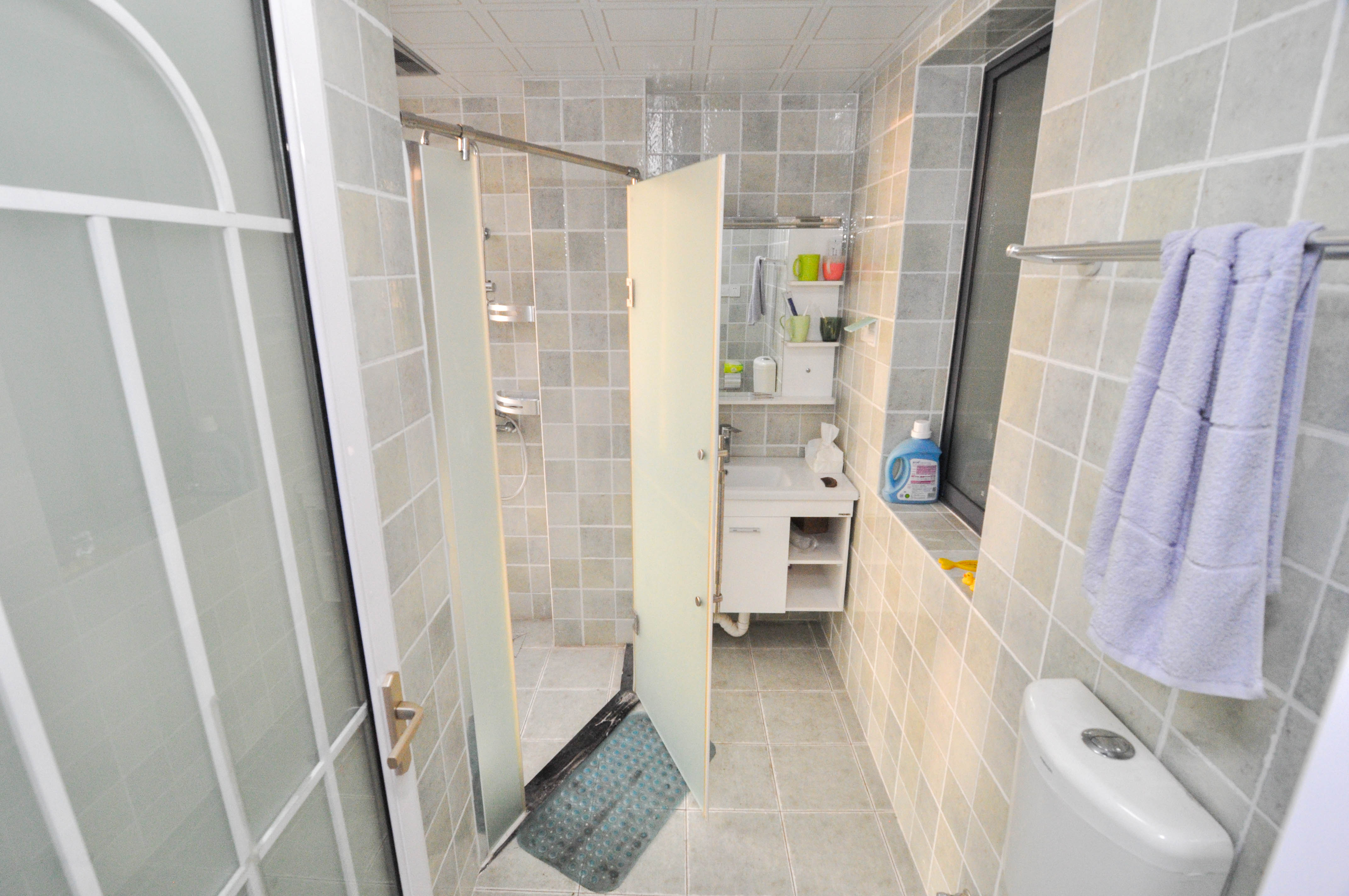 中建梅溪湖中心  3室2厅1卫    120.0万卫生间