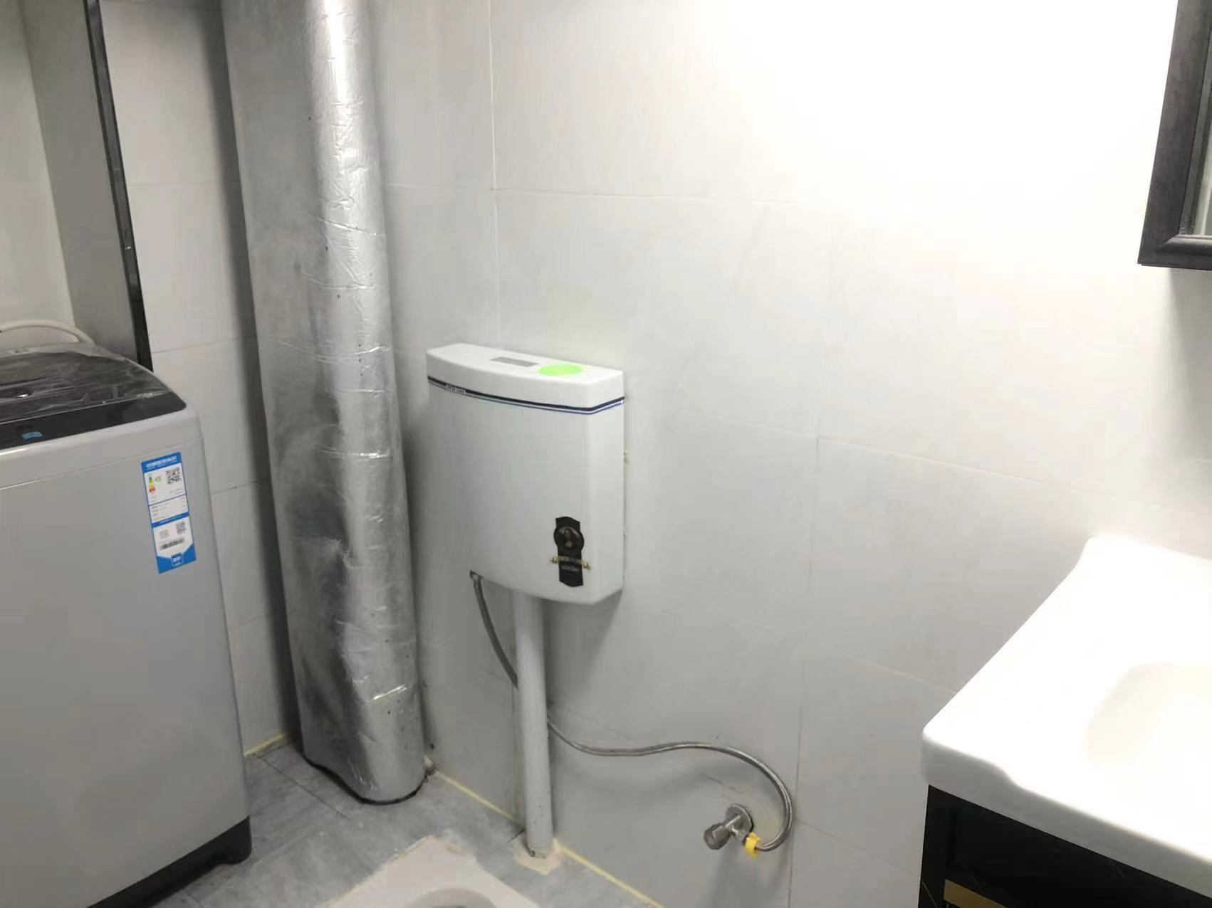 恒大滨河左岸  1室1厅1卫   1600.00元/月室内图1
