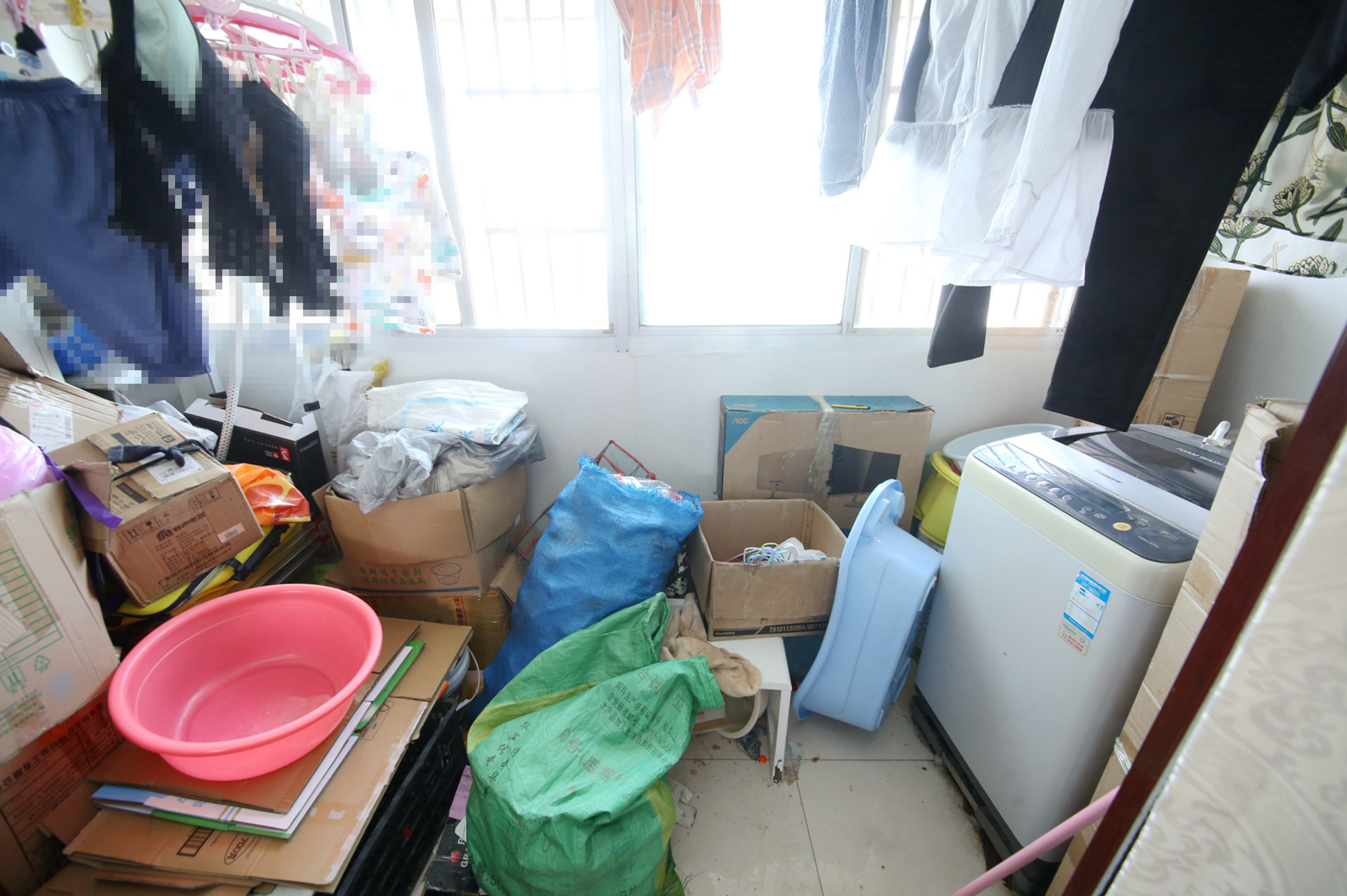 东城一品（国杰大厦）  2室2厅1卫   70.00万阳台