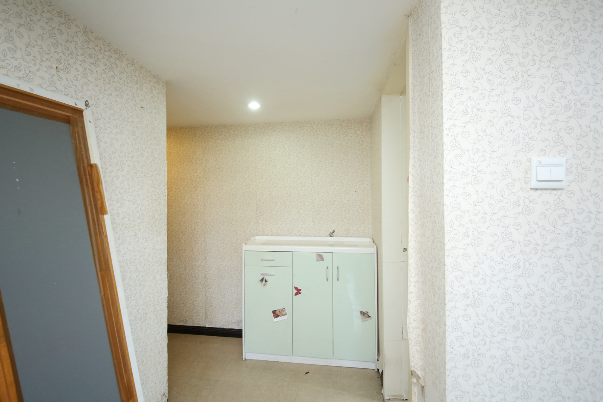 铂宫  1室1厅1卫   55.00万卫生间