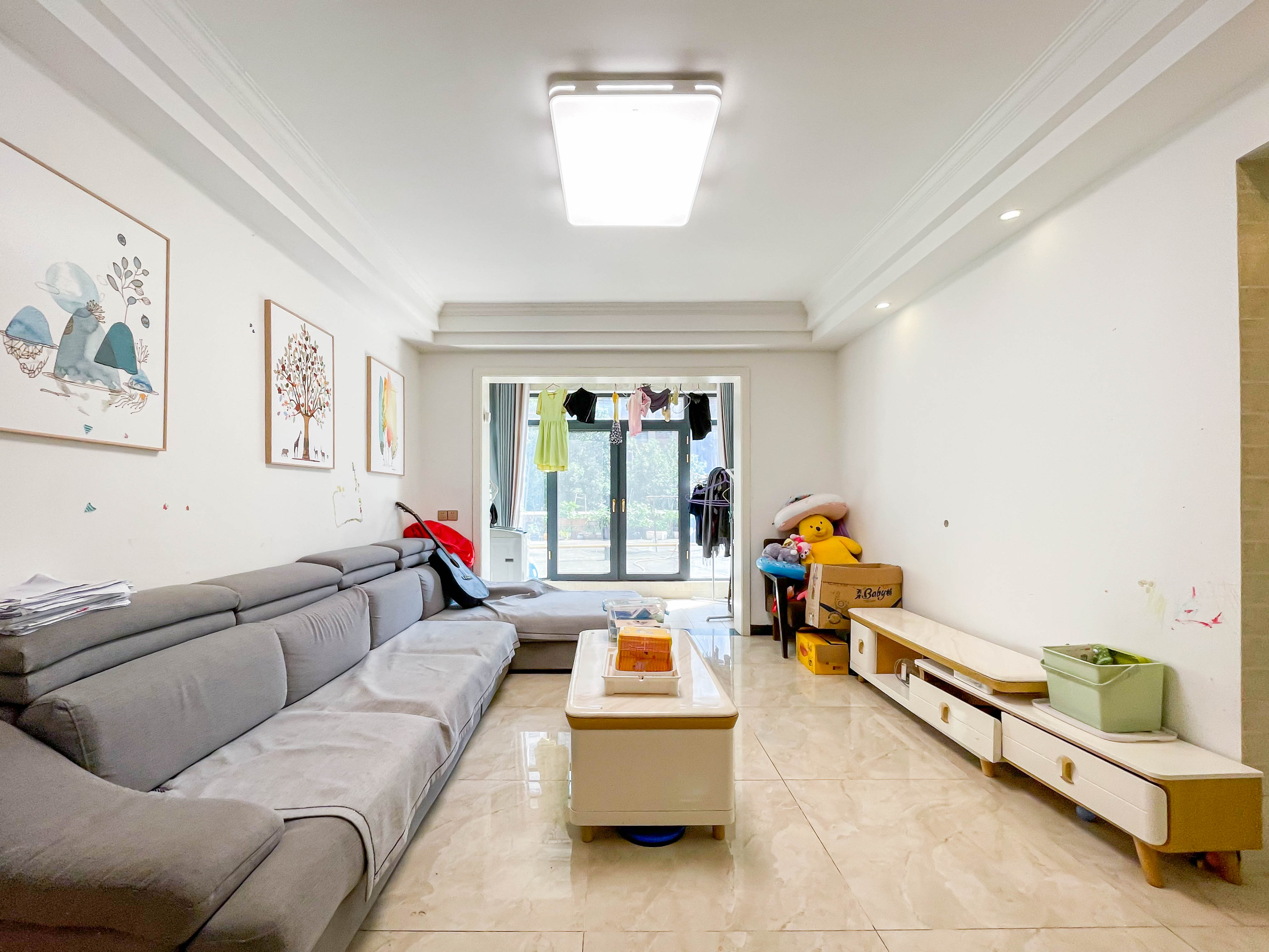 三景华御  2室2厅1卫    55.0万 三景华御  2室2厅1卫    55.0万客厅