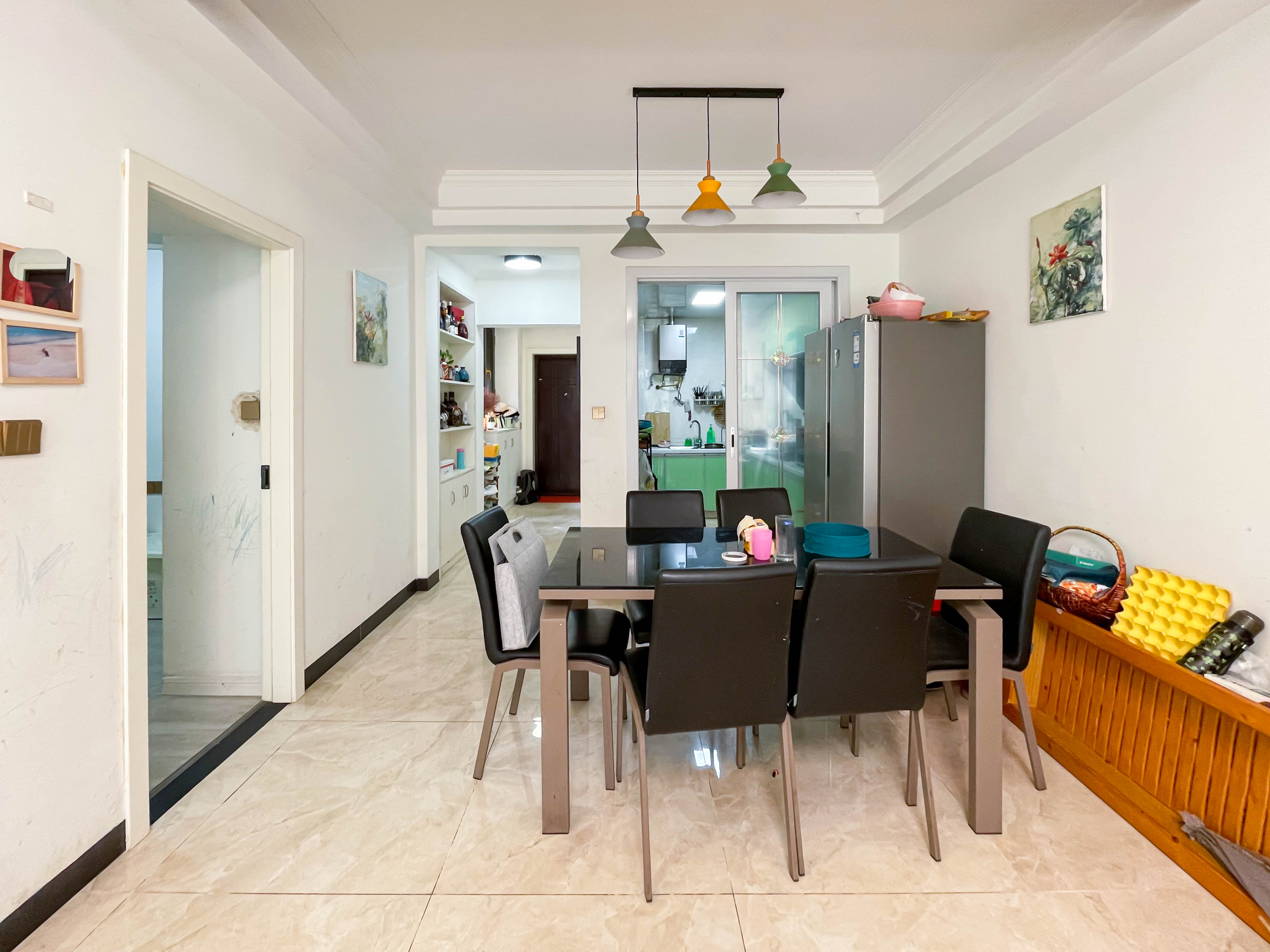 三景华御  2室2厅1卫    55.0万 三景华御  2室2厅1卫    55.0万客厅