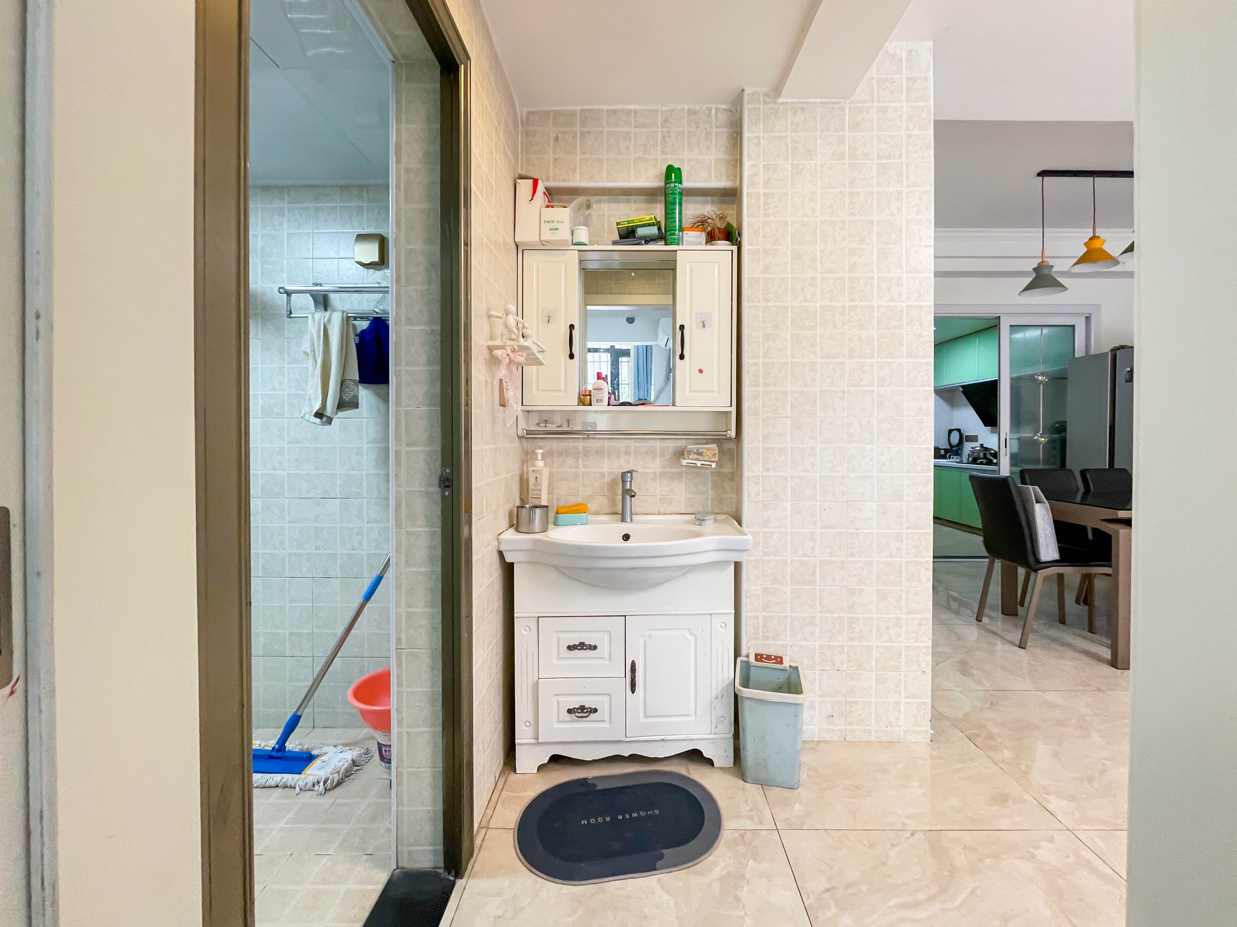 三景华御  2室2厅1卫    55.0万 三景华御  2室2厅1卫    55.0万卫生间