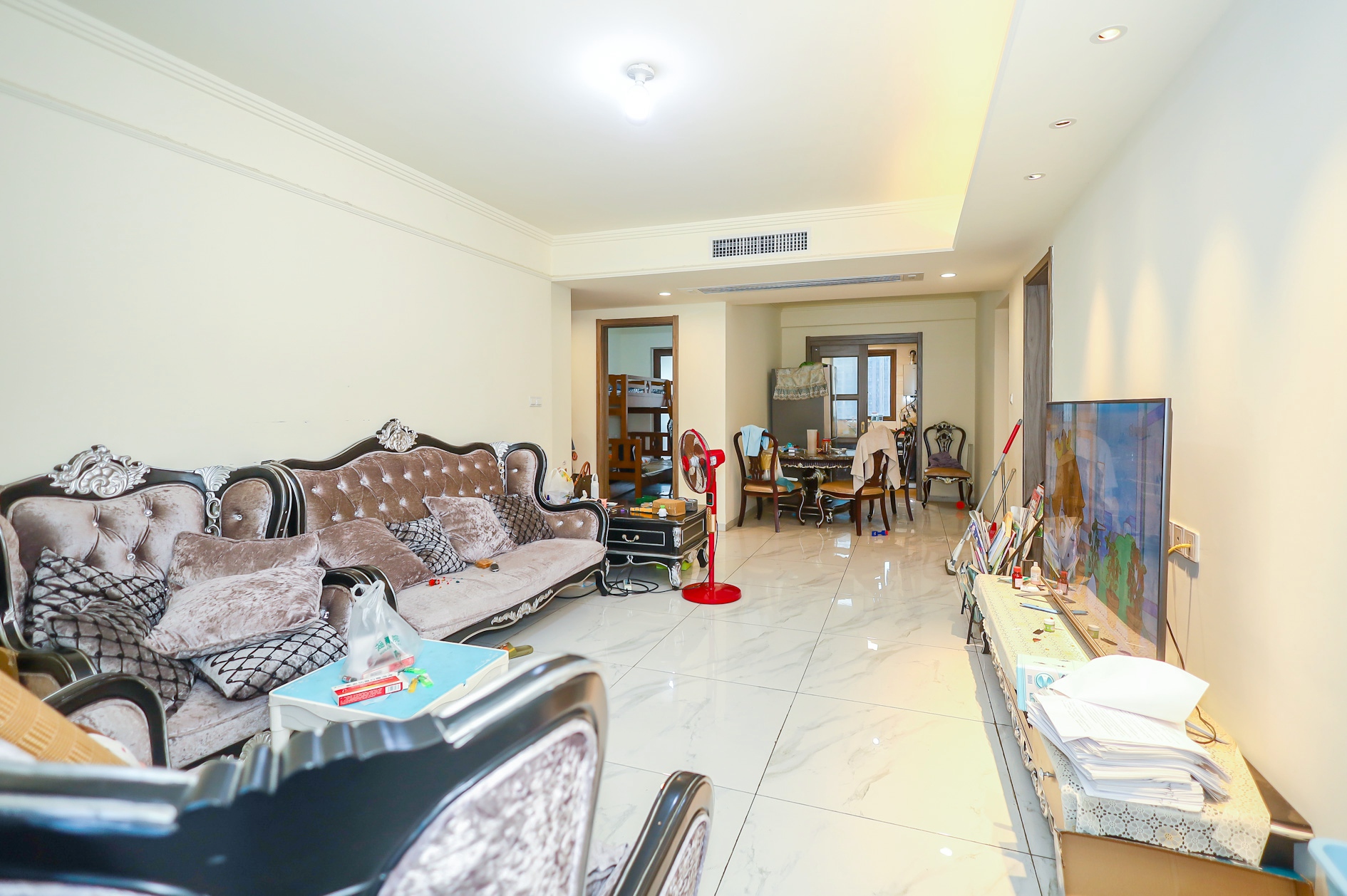 碧桂园中央花园  3室2厅2卫    127.5万 碧桂园中央花园  3室2厅2卫    127.5万