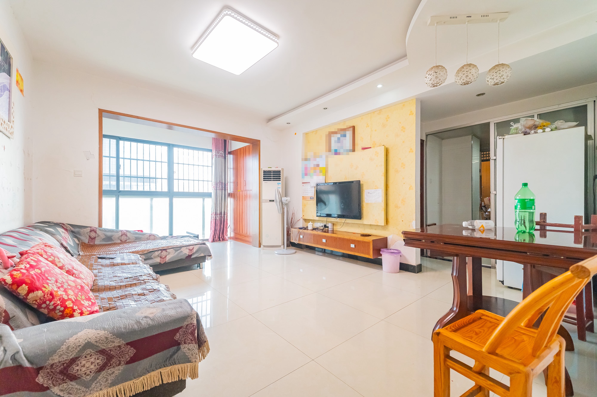 恒基凯旋门一二期 3室2厅1卫 75.0万 恒基凯旋门一二期 3室2厅1卫 75.0万客厅