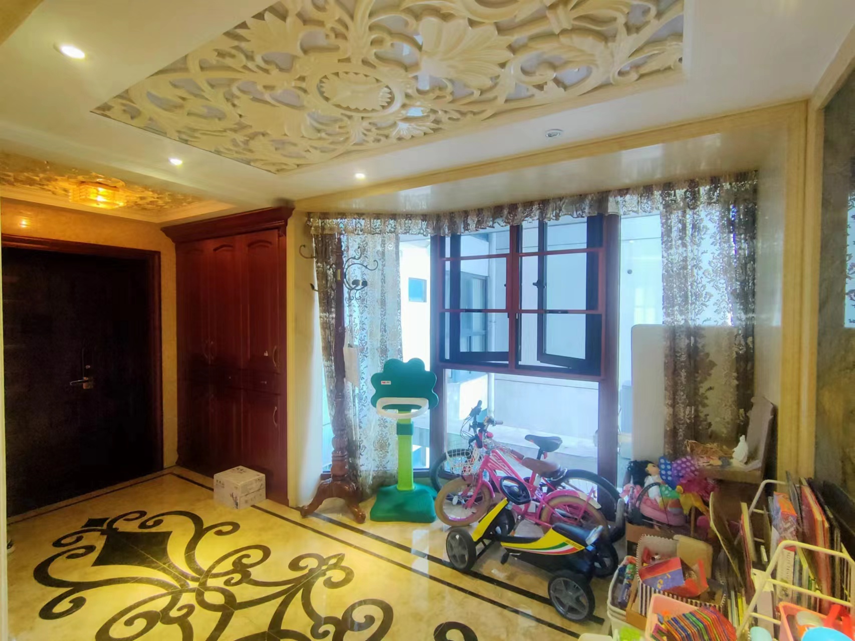 山水国际  4室2厅2卫   120.00万 山水国际  4室2厅2卫   120.00万室内图