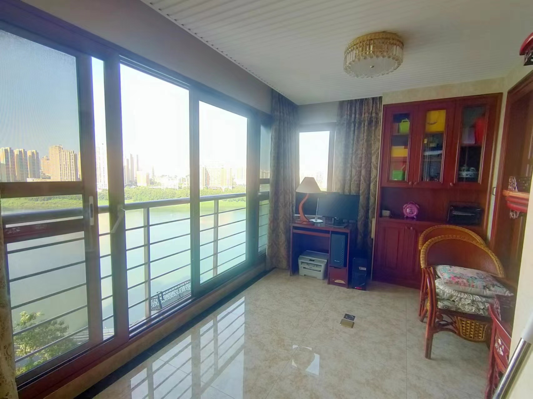 山水国际  4室2厅2卫   120.00万 山水国际  4室2厅2卫   120.00万室内图