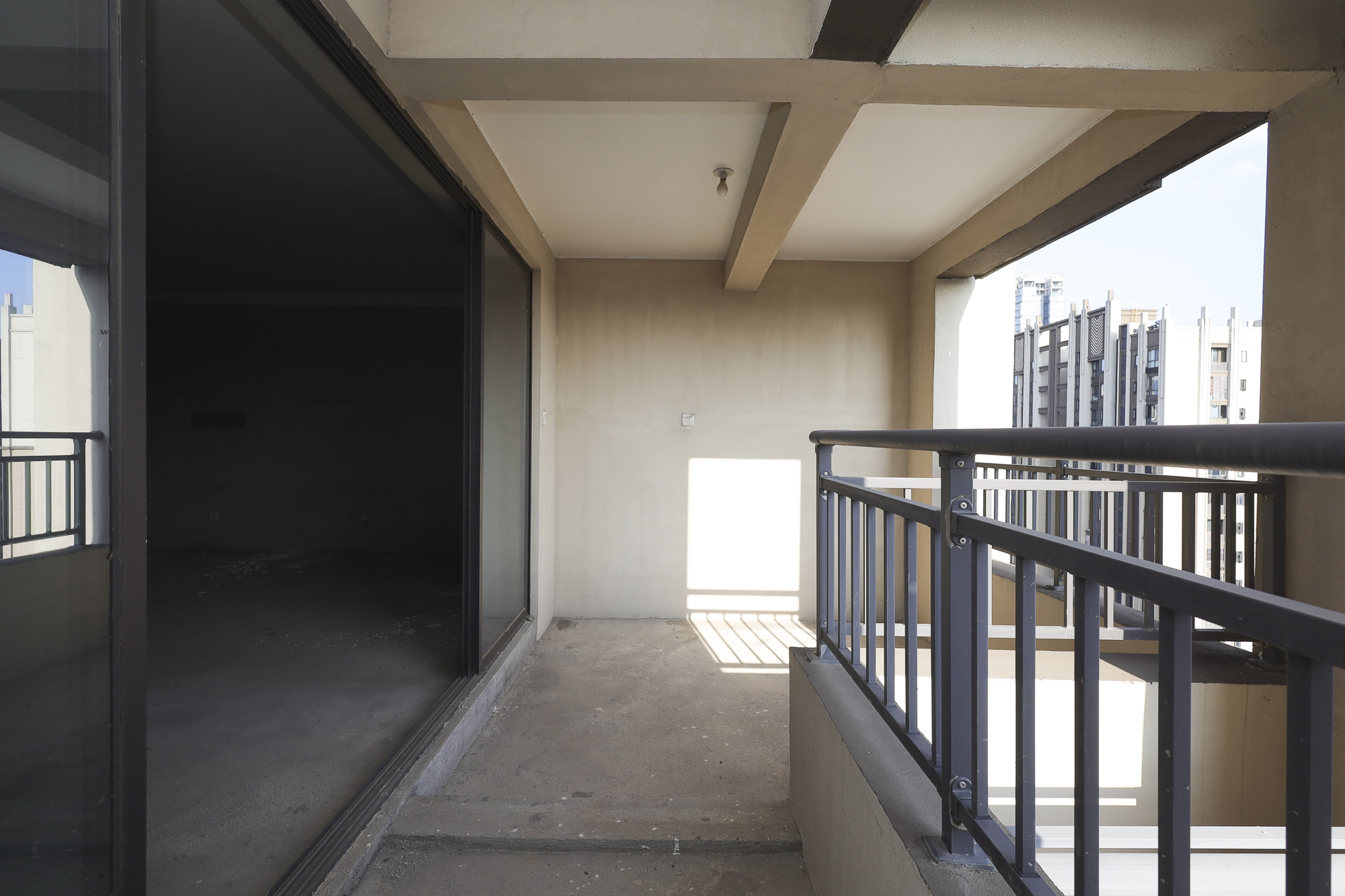 协信星澜汇 6室4厅4卫 310.0万 协信星澜汇 6室4厅4卫 310.0万阳台D