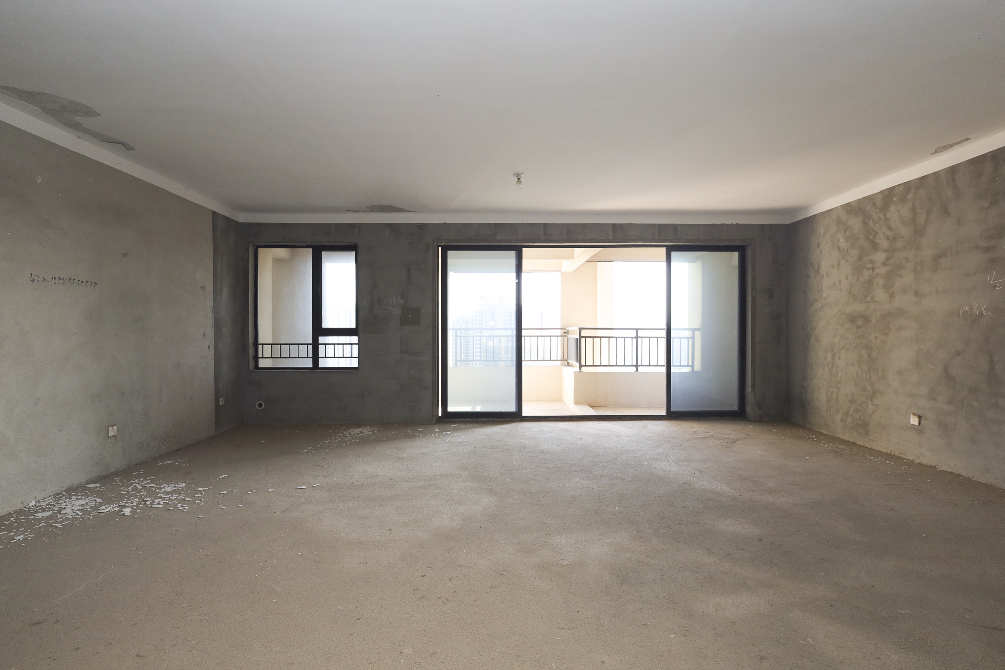 协信星澜汇 6室4厅4卫 310.0万 协信星澜汇 6室4厅4卫 310.0万卧室