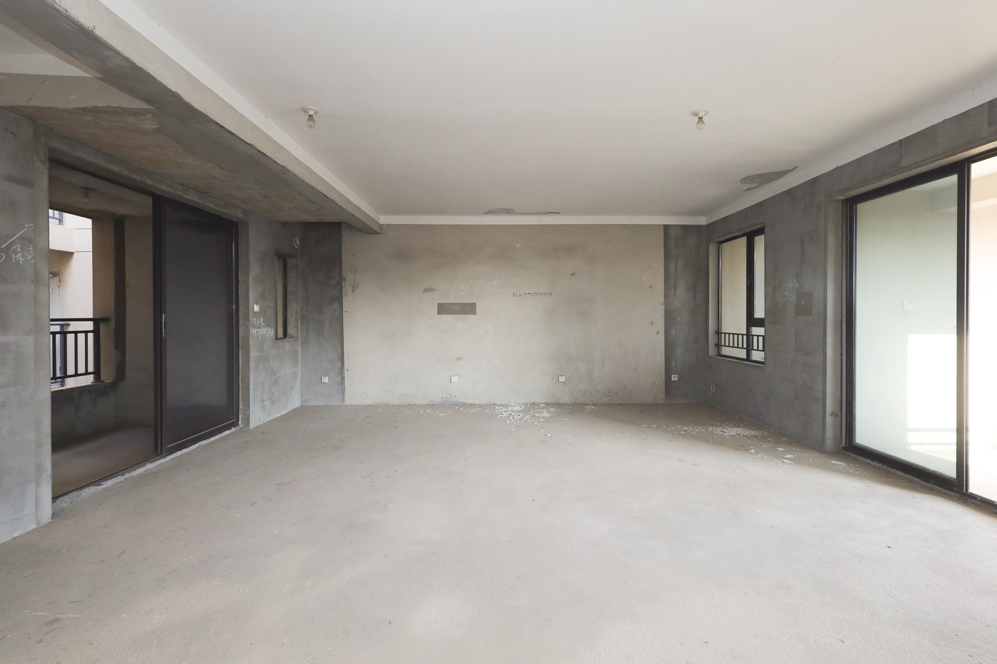 协信星澜汇 6室4厅4卫 310.0万 协信星澜汇 6室4厅4卫 310.0万卧室