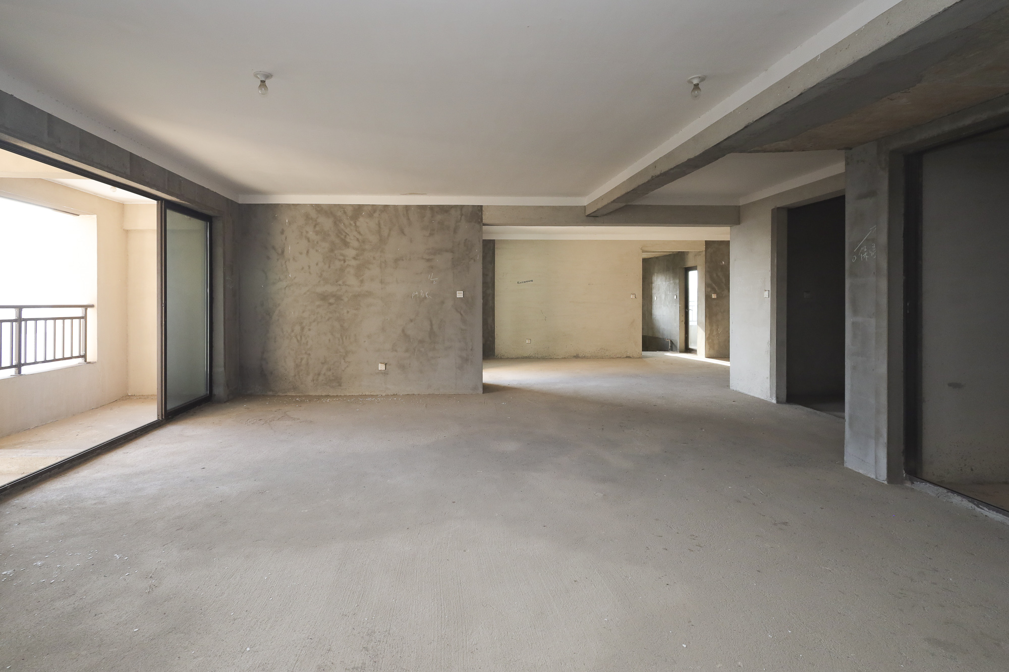 协信星澜汇 6室4厅4卫 310.0万 协信星澜汇 6室4厅4卫 310.0万卧室