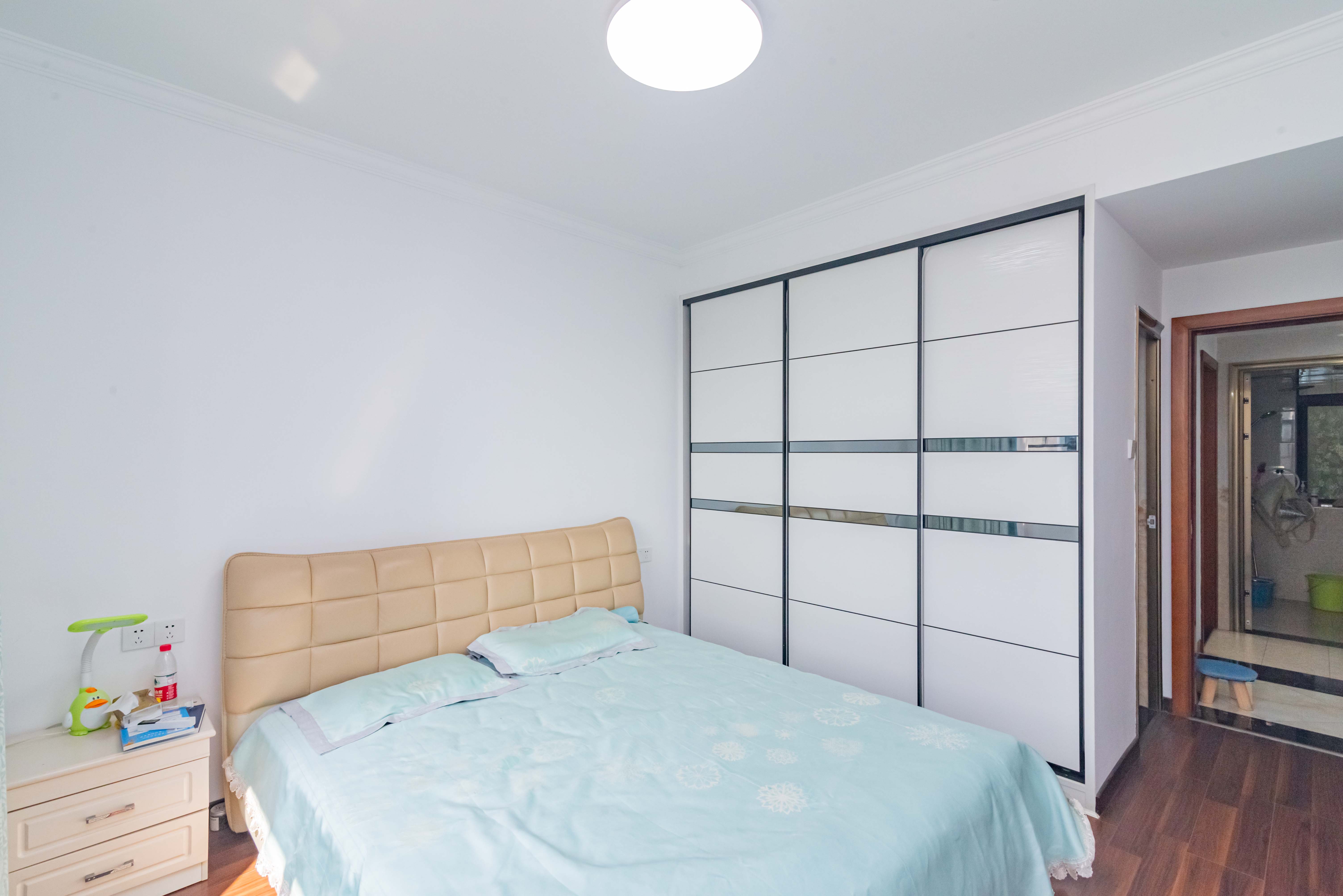 悦湖山 4室2厅1卫 115.0万 悦湖山 4室2厅1卫 115.0万卧室