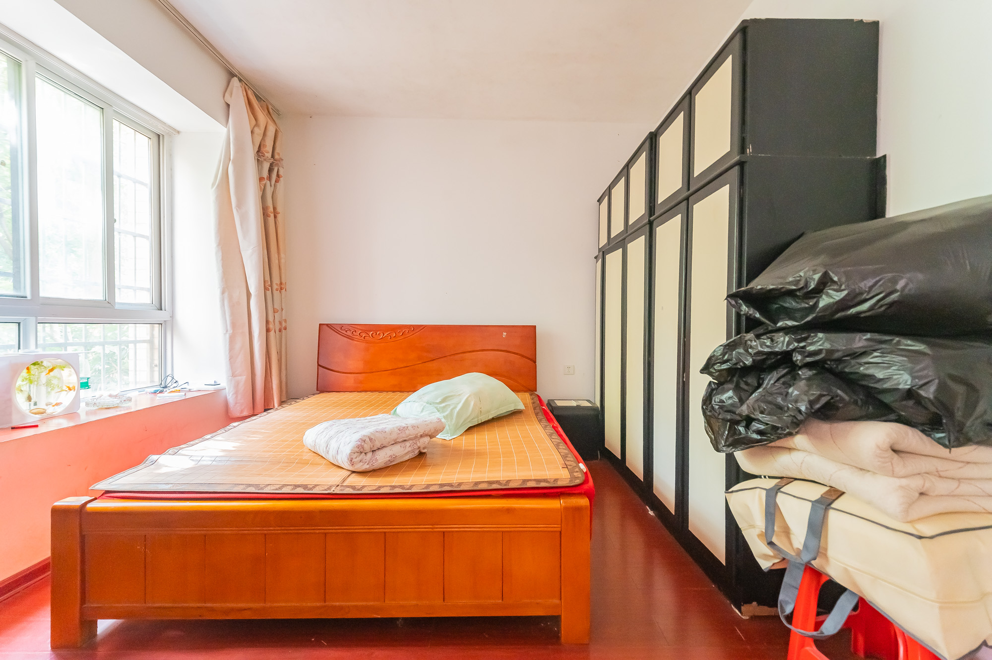 爱琴海岸 3室2厅2卫 75.5万 爱琴海岸 3室2厅2卫 75.5万卧室