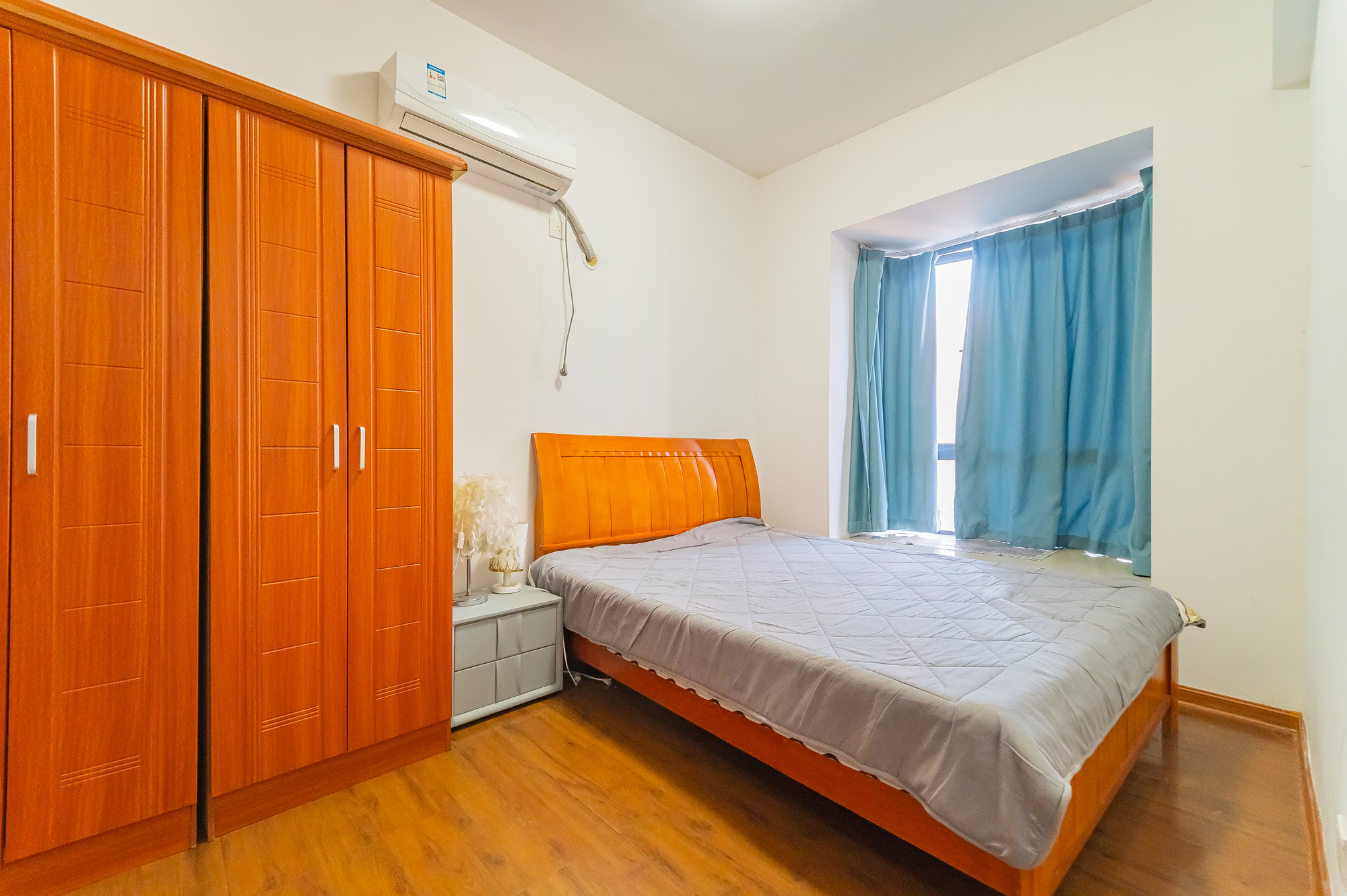 恒基凯旋门一二期  3室2厅1卫   75.00万 恒基凯旋门一二期  3室2厅1卫   75.00万卧室