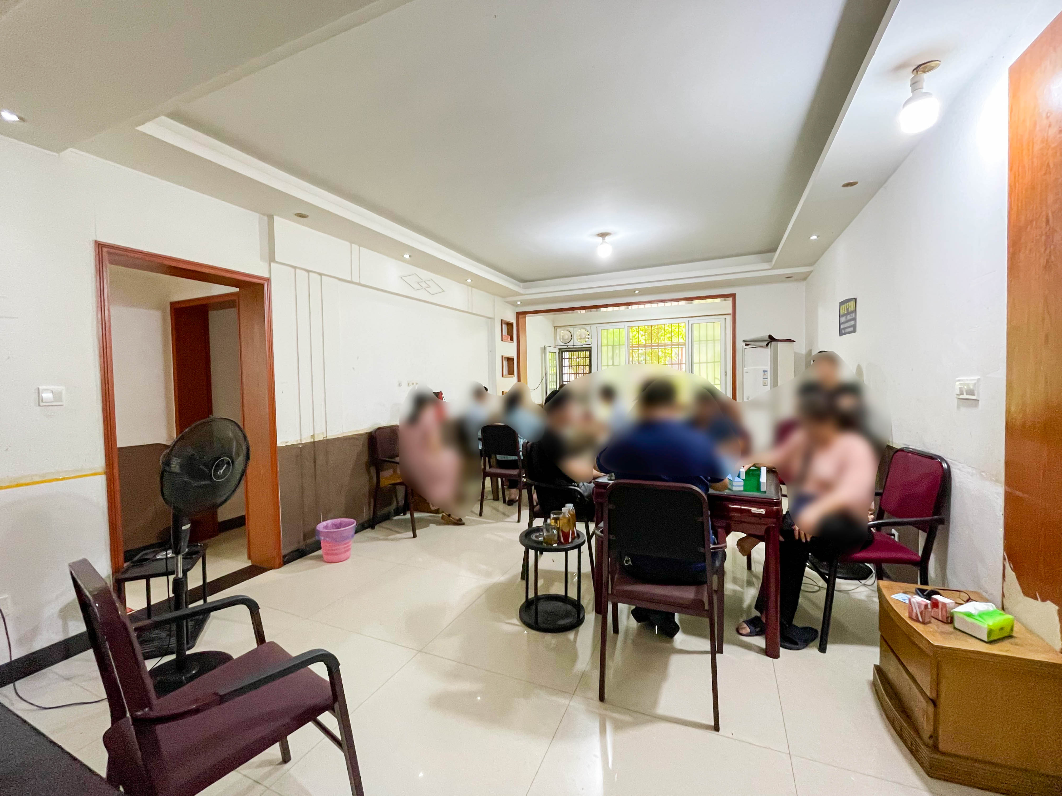 东业苹果社区  3室2厅2卫    55.0万