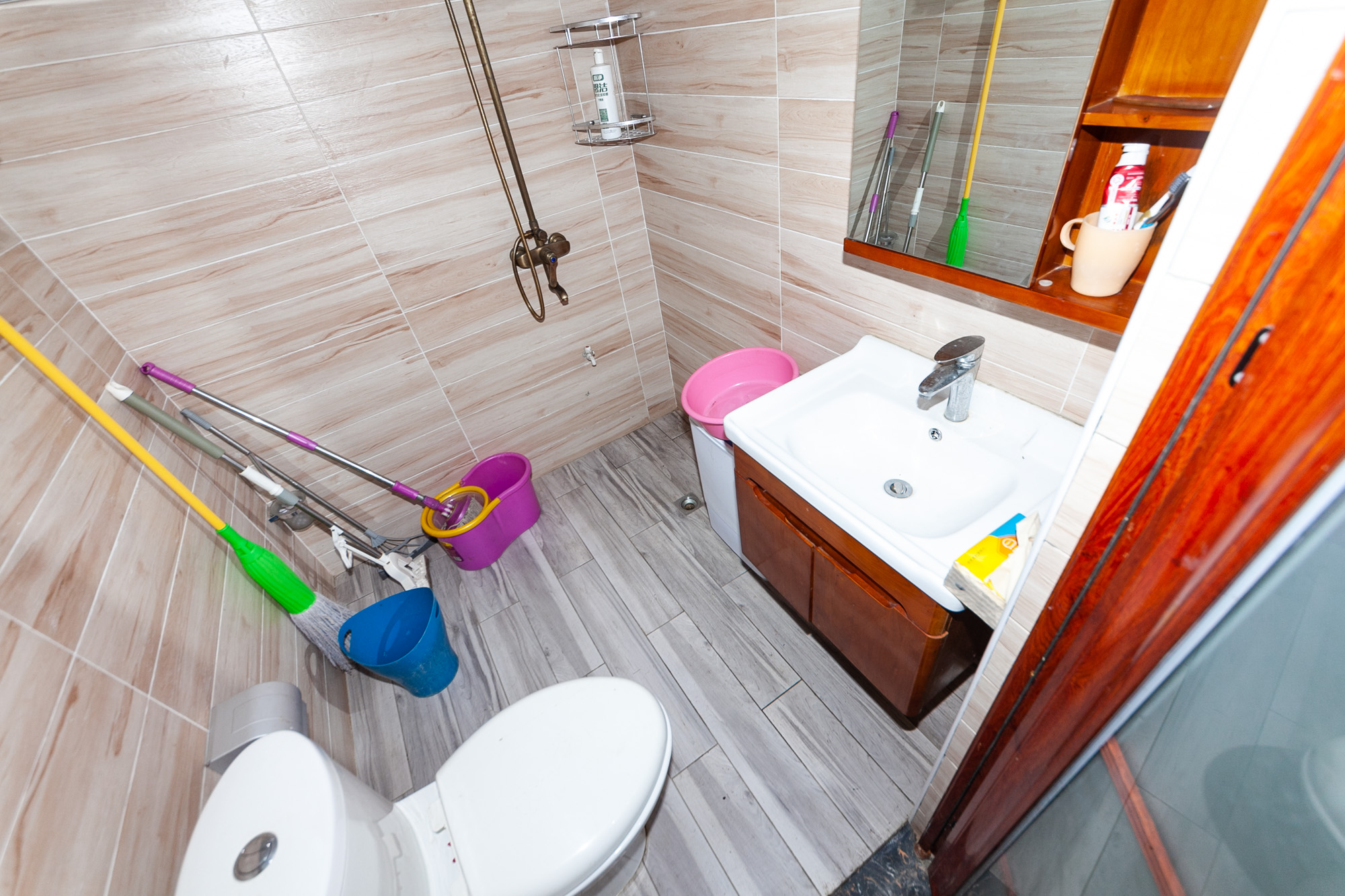 勤诚达新界 7室3厅2卫 216.0万 勤诚达新界 7室3厅2卫 216.0万其他