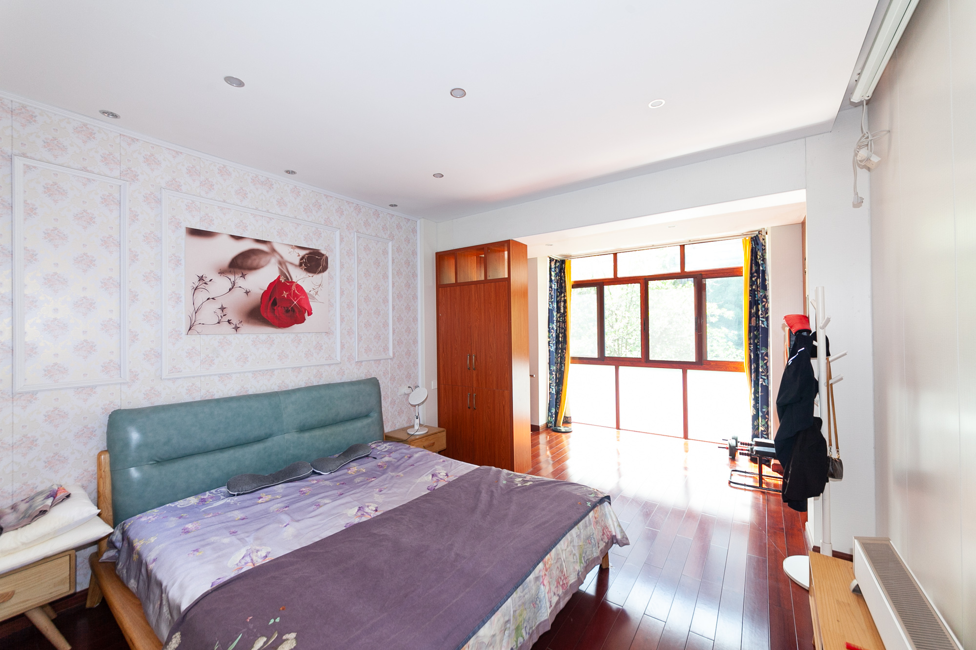 勤诚达新界 7室3厅2卫 216.0万 勤诚达新界 7室3厅2卫 216.0万卧室