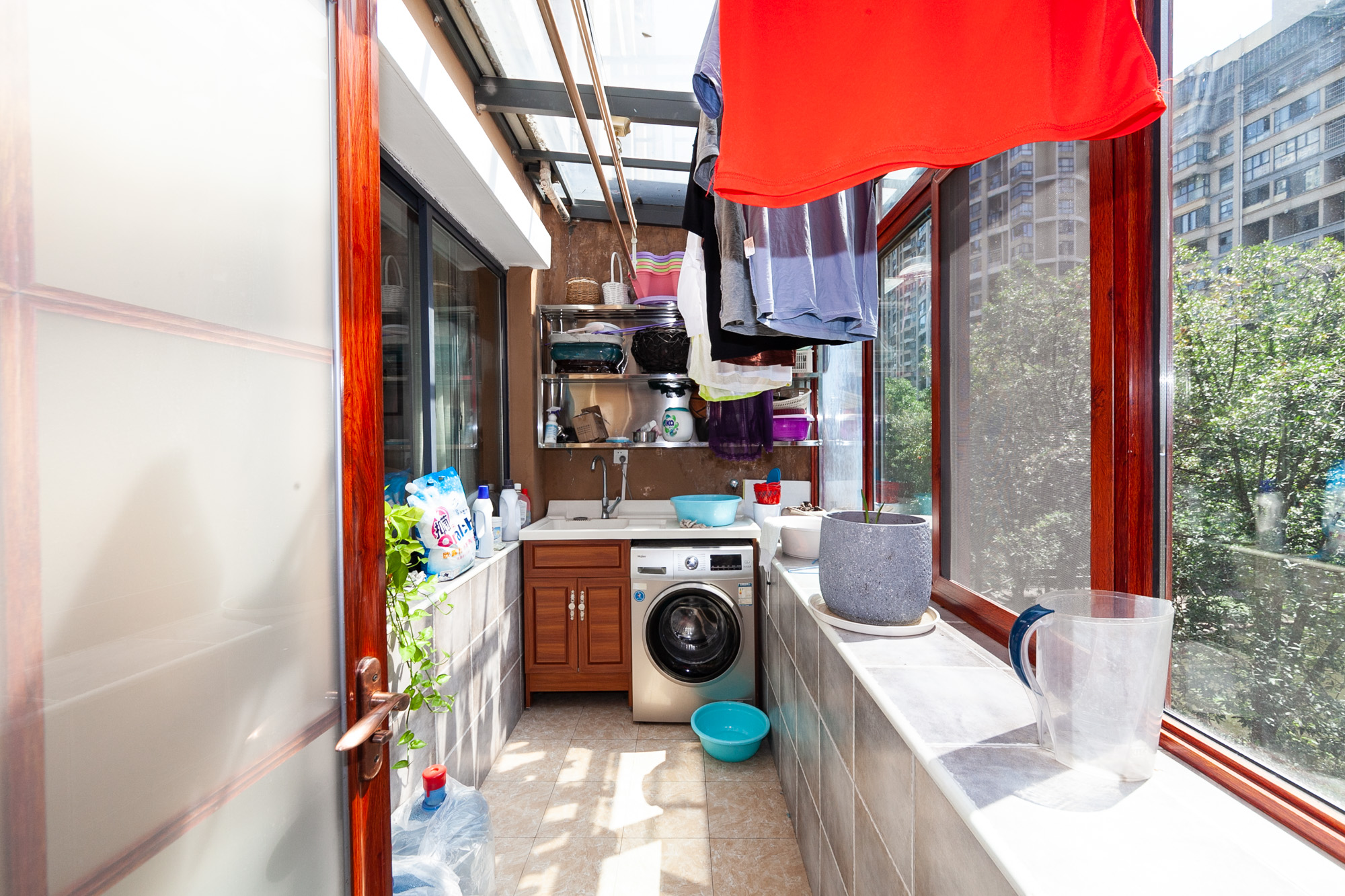 勤诚达新界 7室3厅2卫 216.0万 勤诚达新界 7室3厅2卫 216.0万阳台