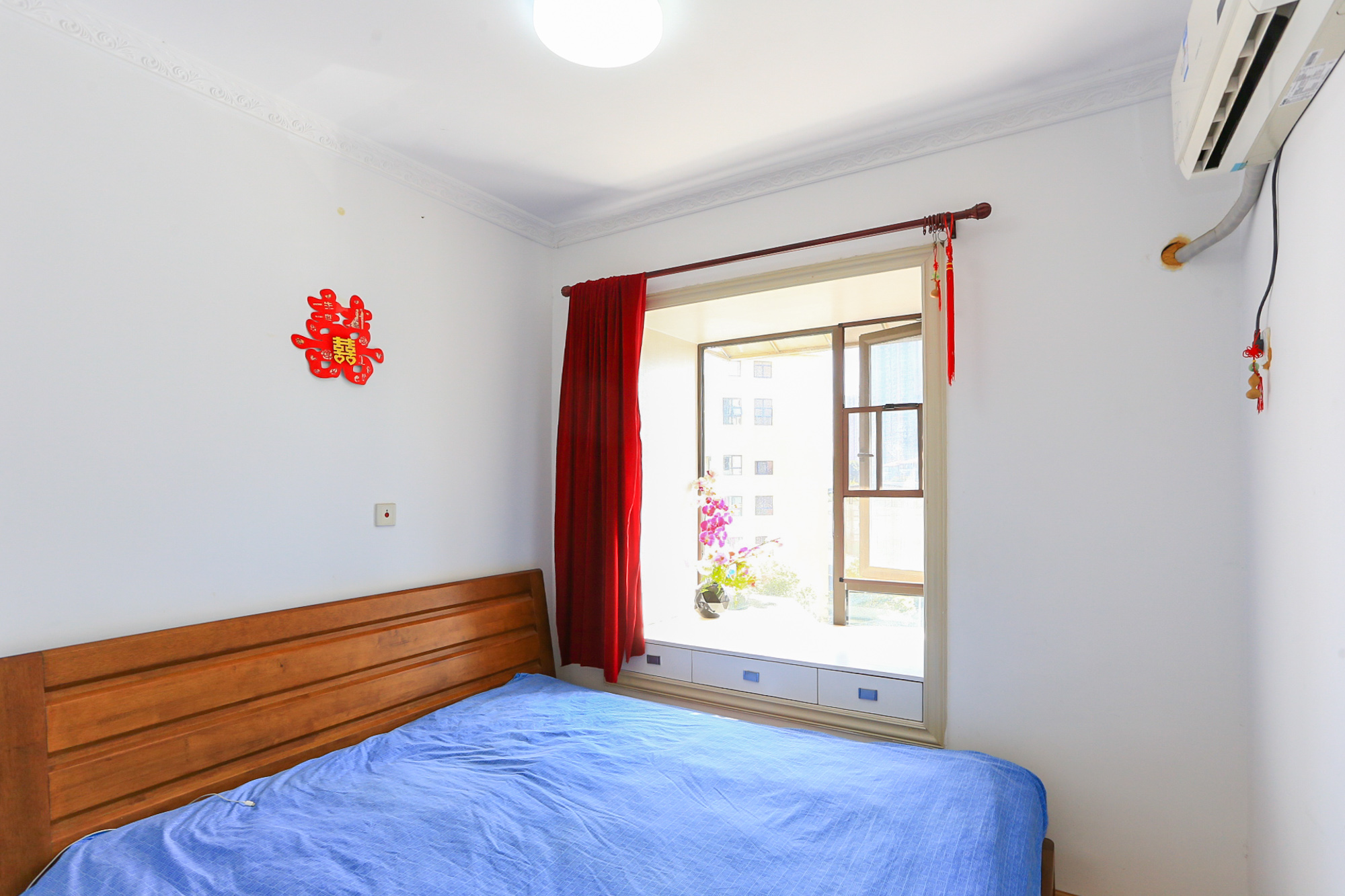 卓越蔚蓝海岸三期  2室1厅1卫    68.0万卧室