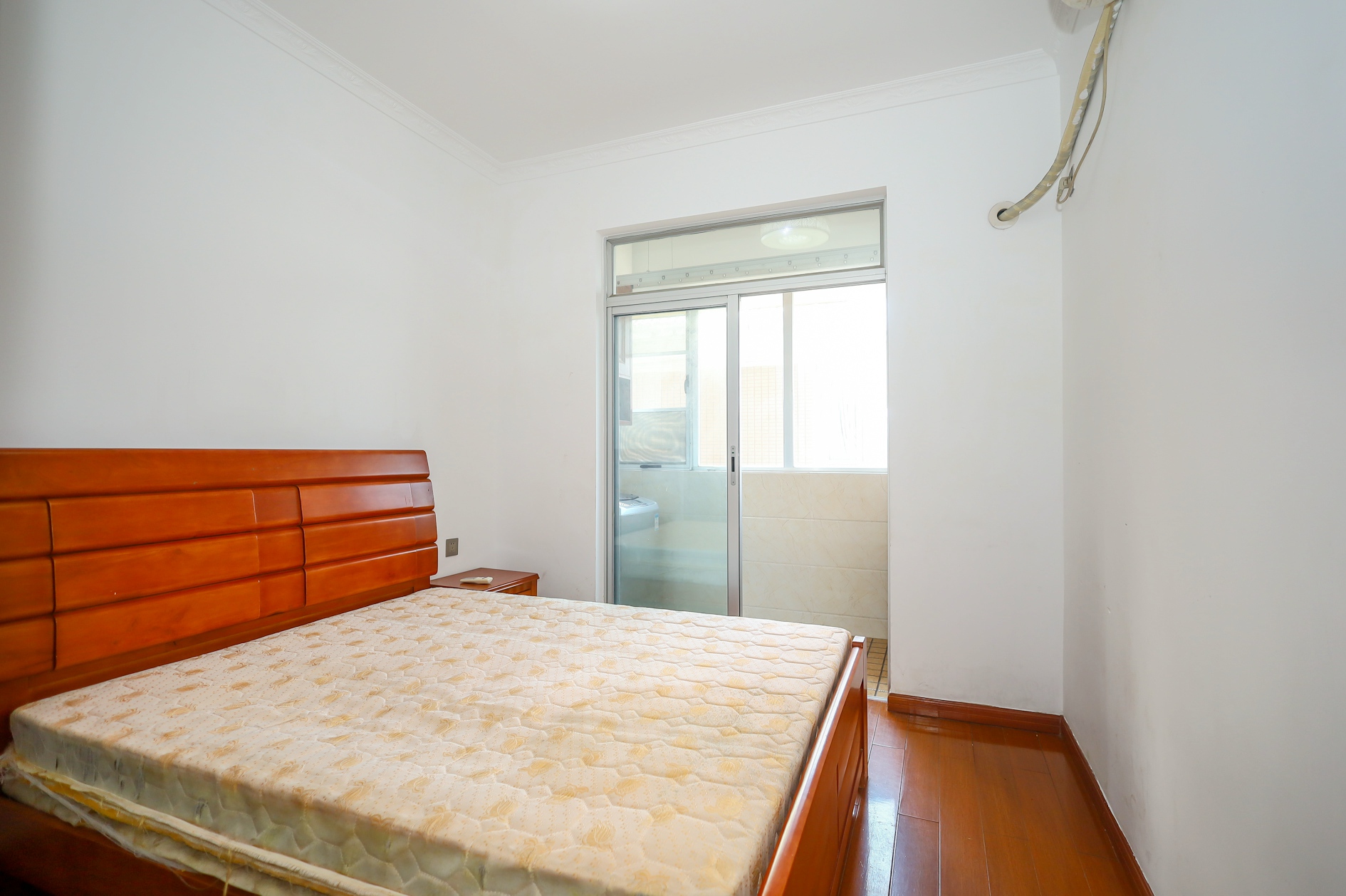 恒广国际景园一二区  3室2厅2卫    122.8万 恒广国际景园一二区  3室2厅2卫    122.8万卧室