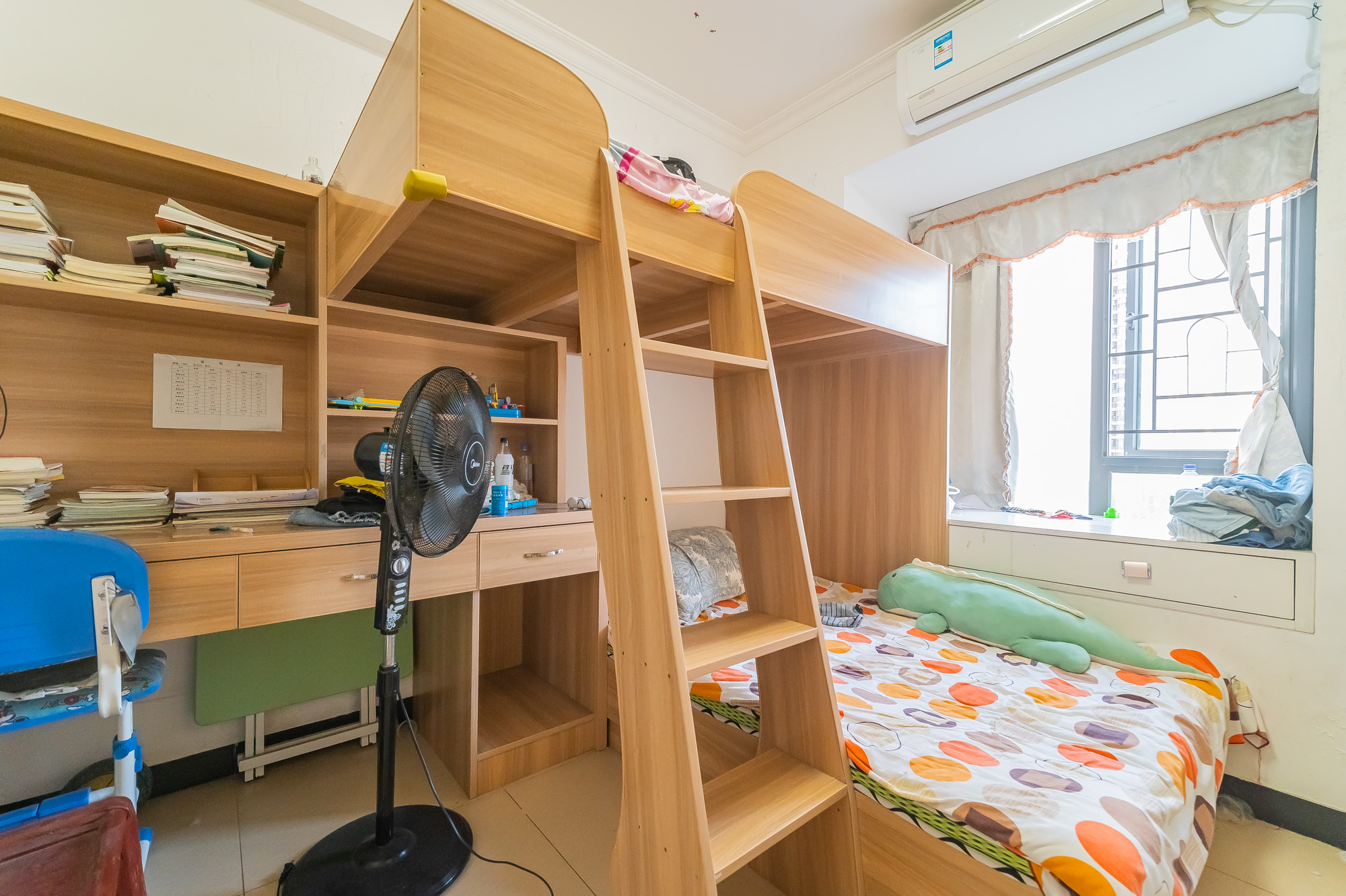 华润凤凰城二期 3室2厅1卫 68.8万 华润凤凰城二期 3室2厅1卫 68.8万卧室