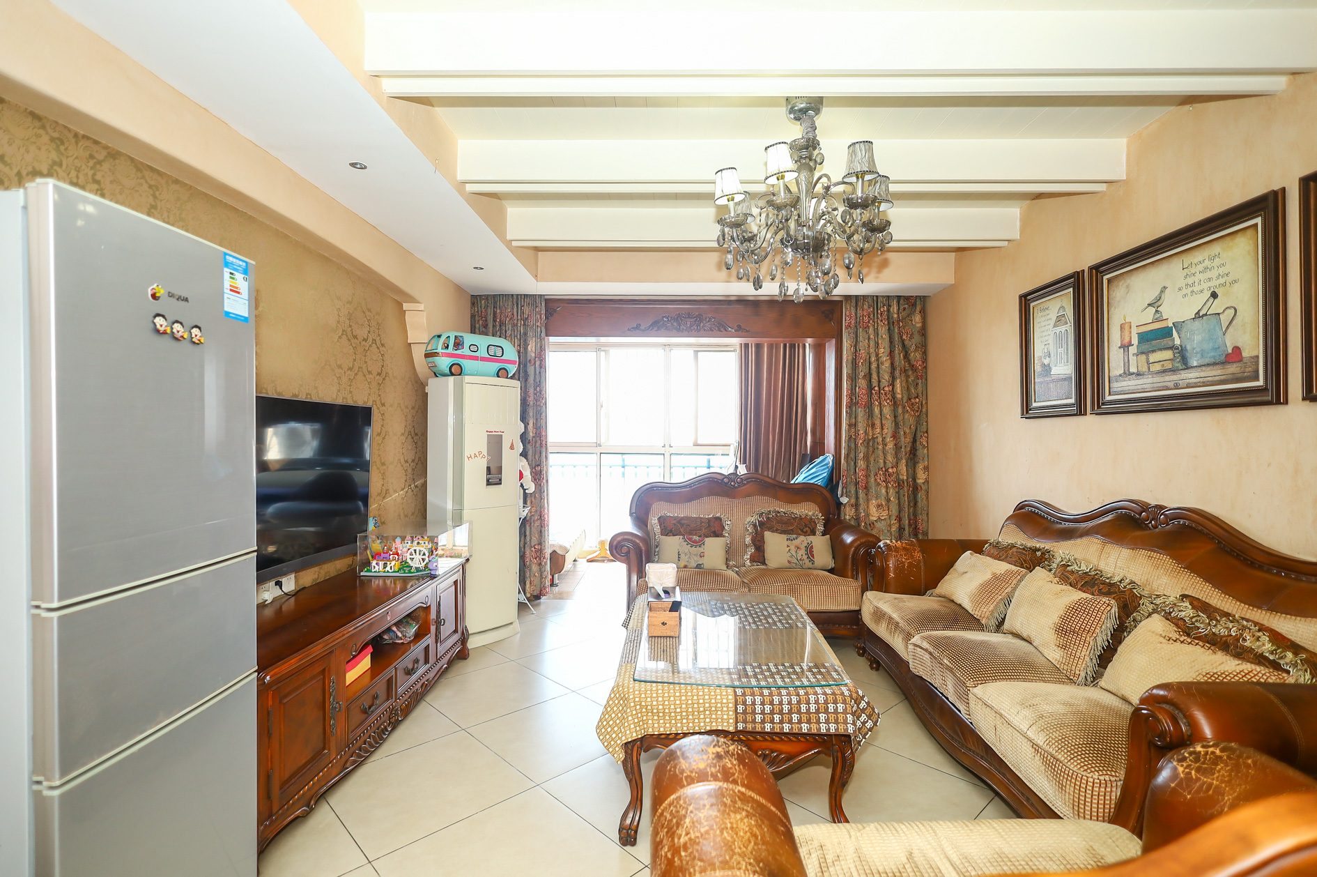 星城雅郡 3室2厅2卫 85.8万 星城雅郡 3室2厅2卫 85.8万客厅