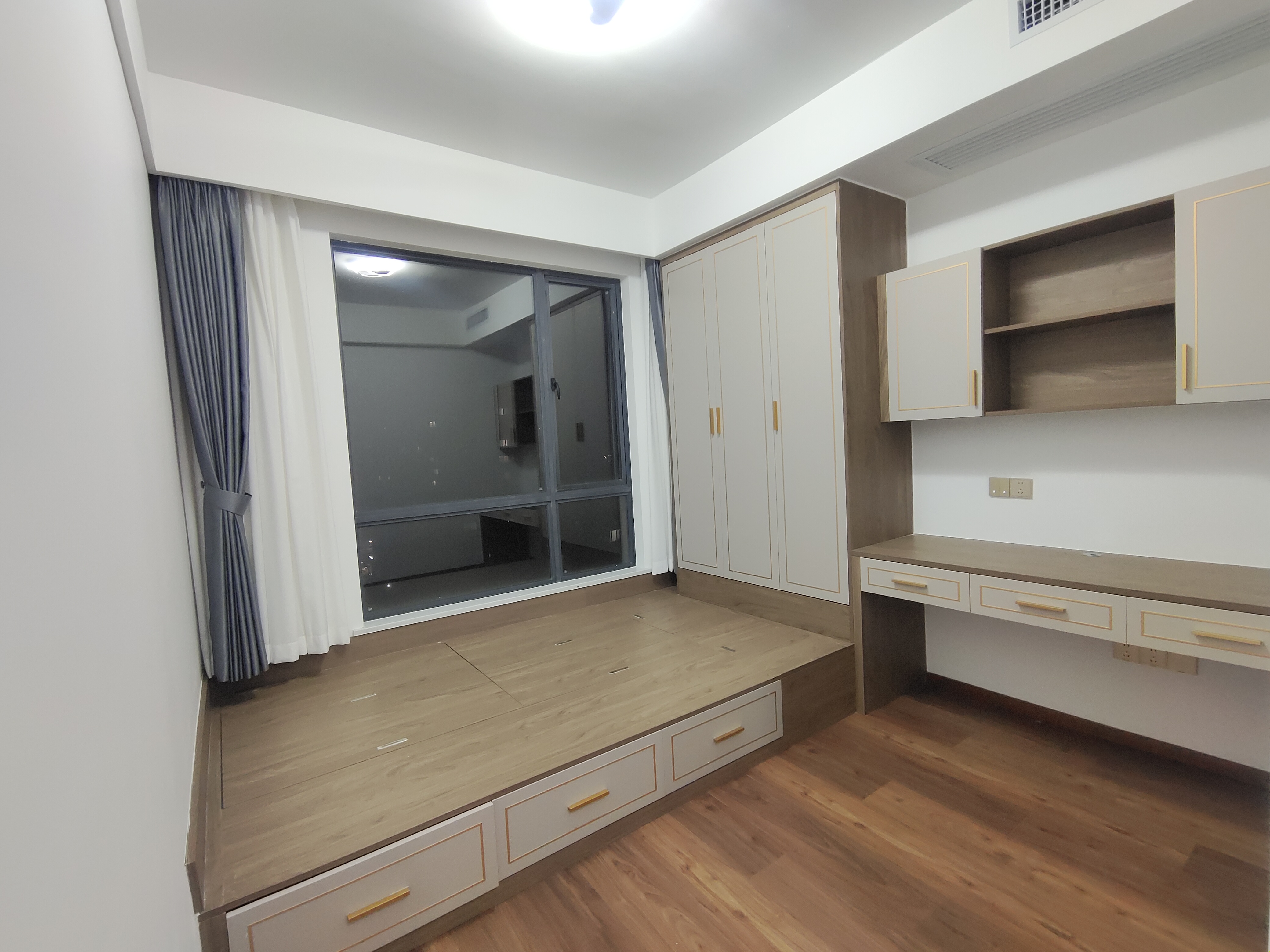 湘银星城  4室2厅2卫    138.0万 湘银星城  4室2厅2卫    138.0万室内图