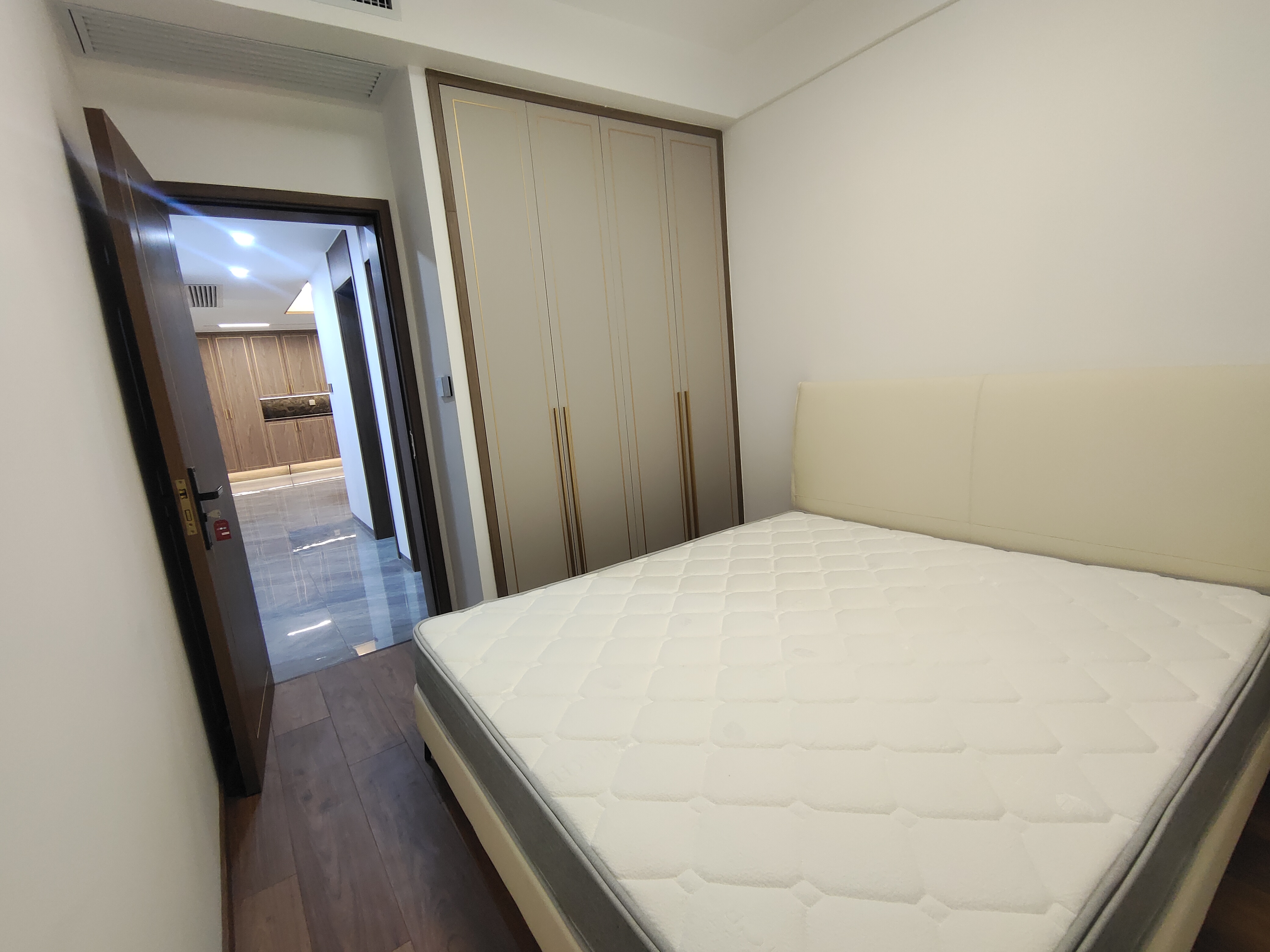 湘银星城  4室2厅2卫    138.0万室内图