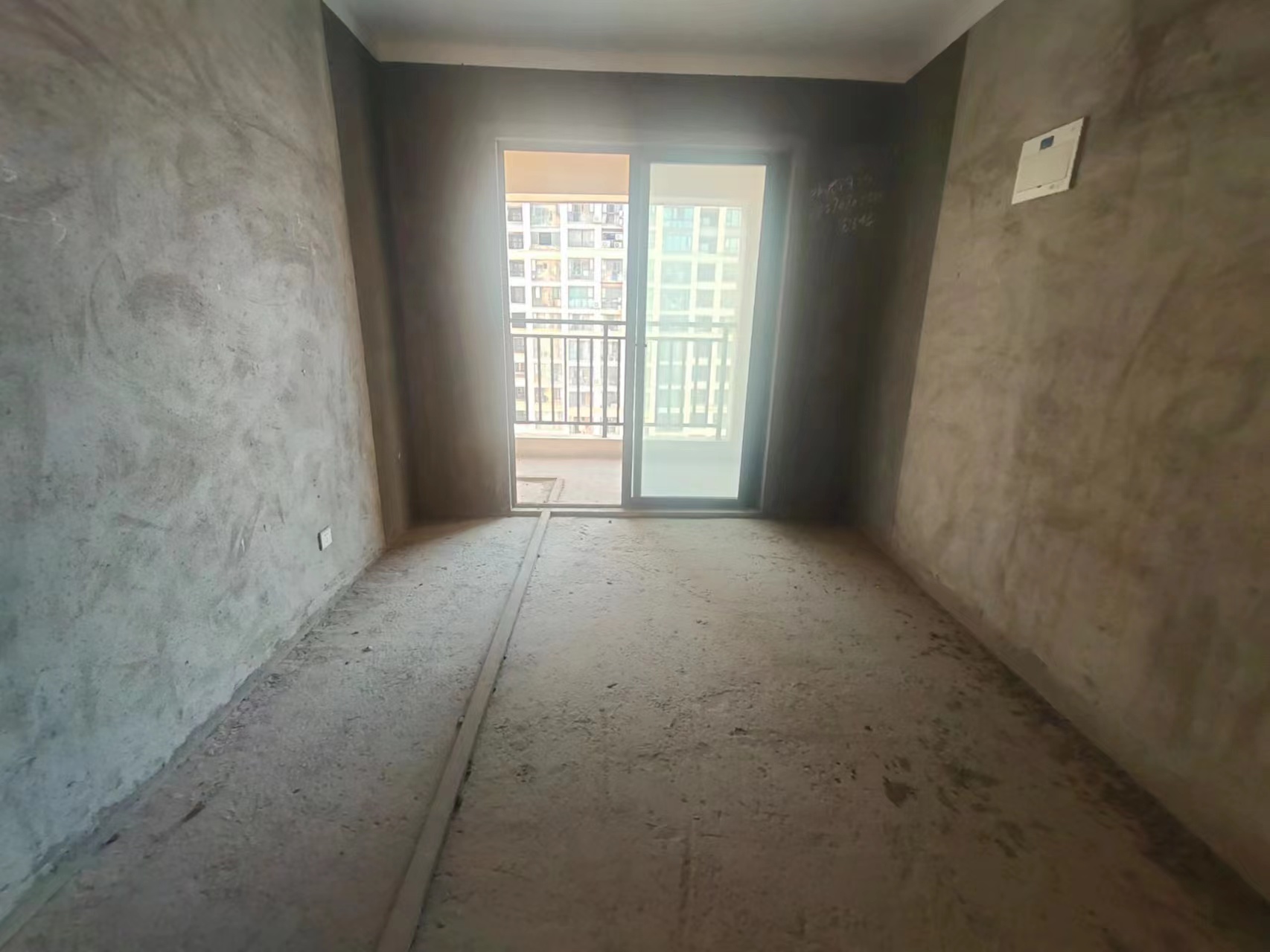 佳兆业金域天下二期 4室2厅1卫 72.0万 佳兆业金域天下二期 4室2厅1卫 72.0万室内图