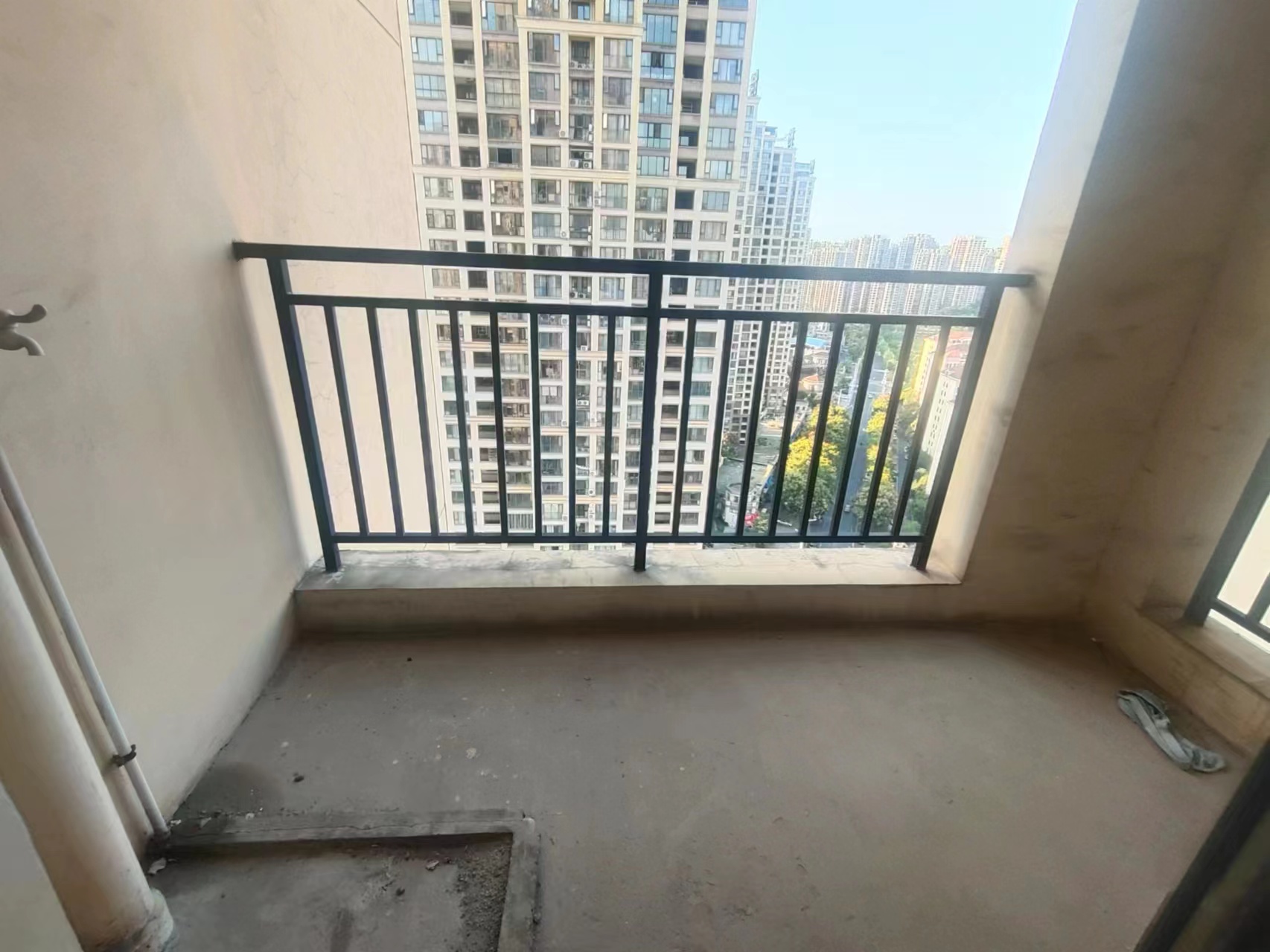 佳兆业金域天下二期 4室2厅1卫 72.0万 佳兆业金域天下二期 4室2厅1卫 72.0万室内图