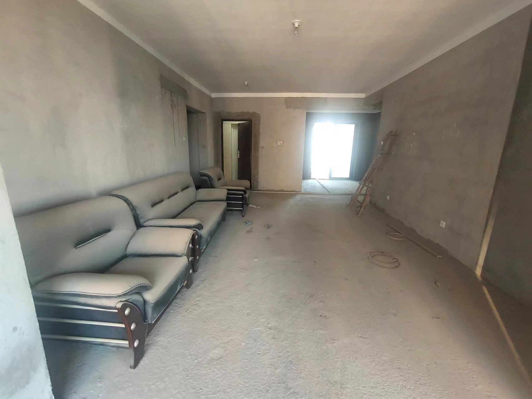 佳兆业金域天下二期 4室2厅1卫 72.0万 佳兆业金域天下二期 4室2厅1卫 72.0万室内图