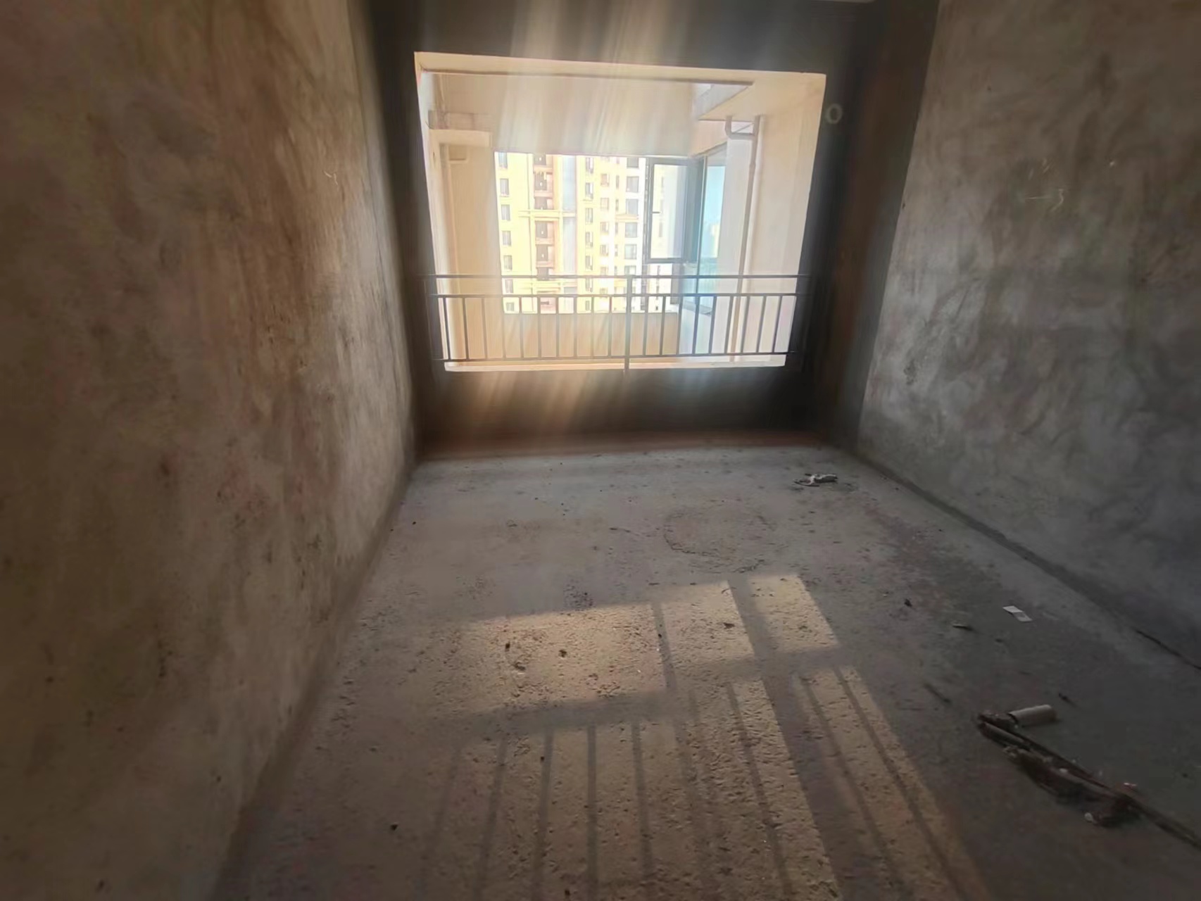 佳兆业金域天下二期 4室2厅1卫 72.0万 佳兆业金域天下二期 4室2厅1卫 72.0万室内图