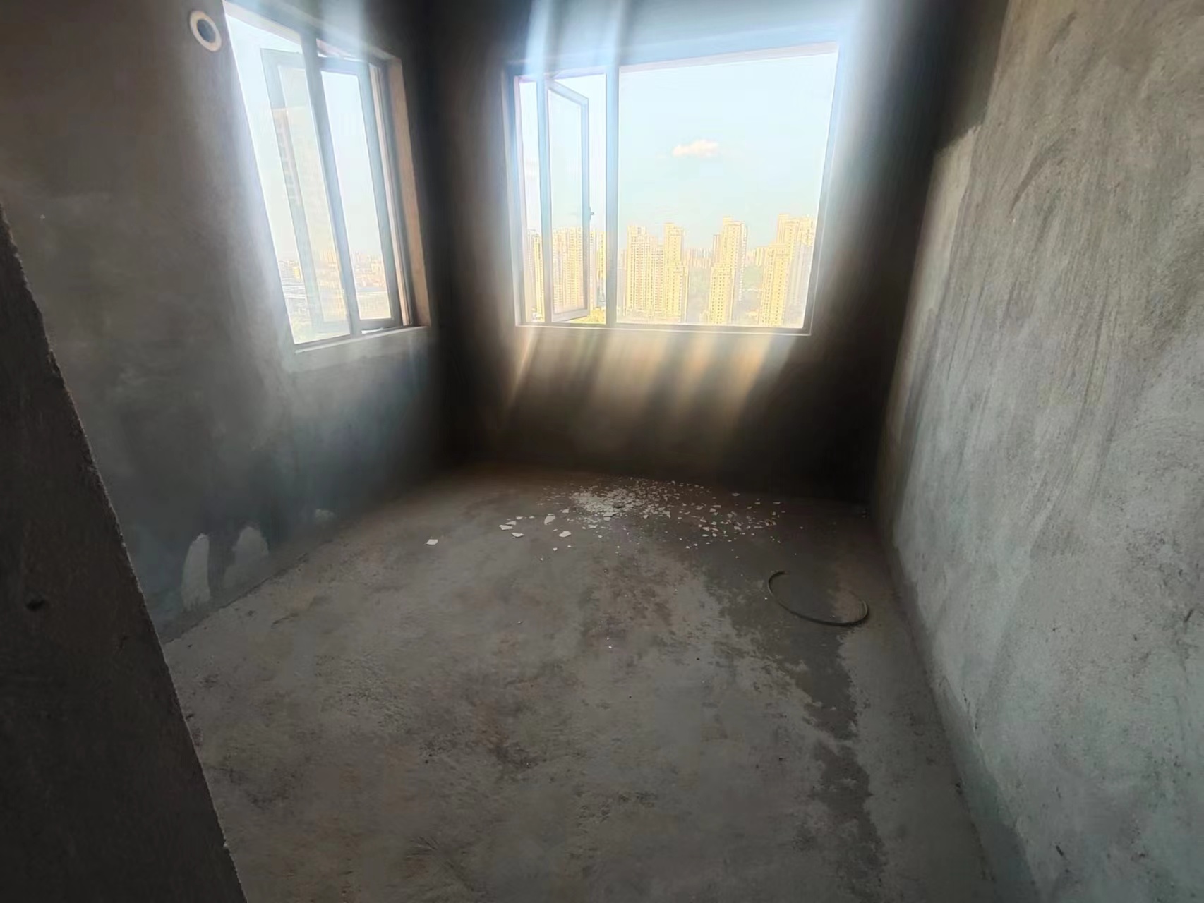 佳兆业金域天下二期 4室2厅1卫 72.0万 佳兆业金域天下二期 4室2厅1卫 72.0万室内图