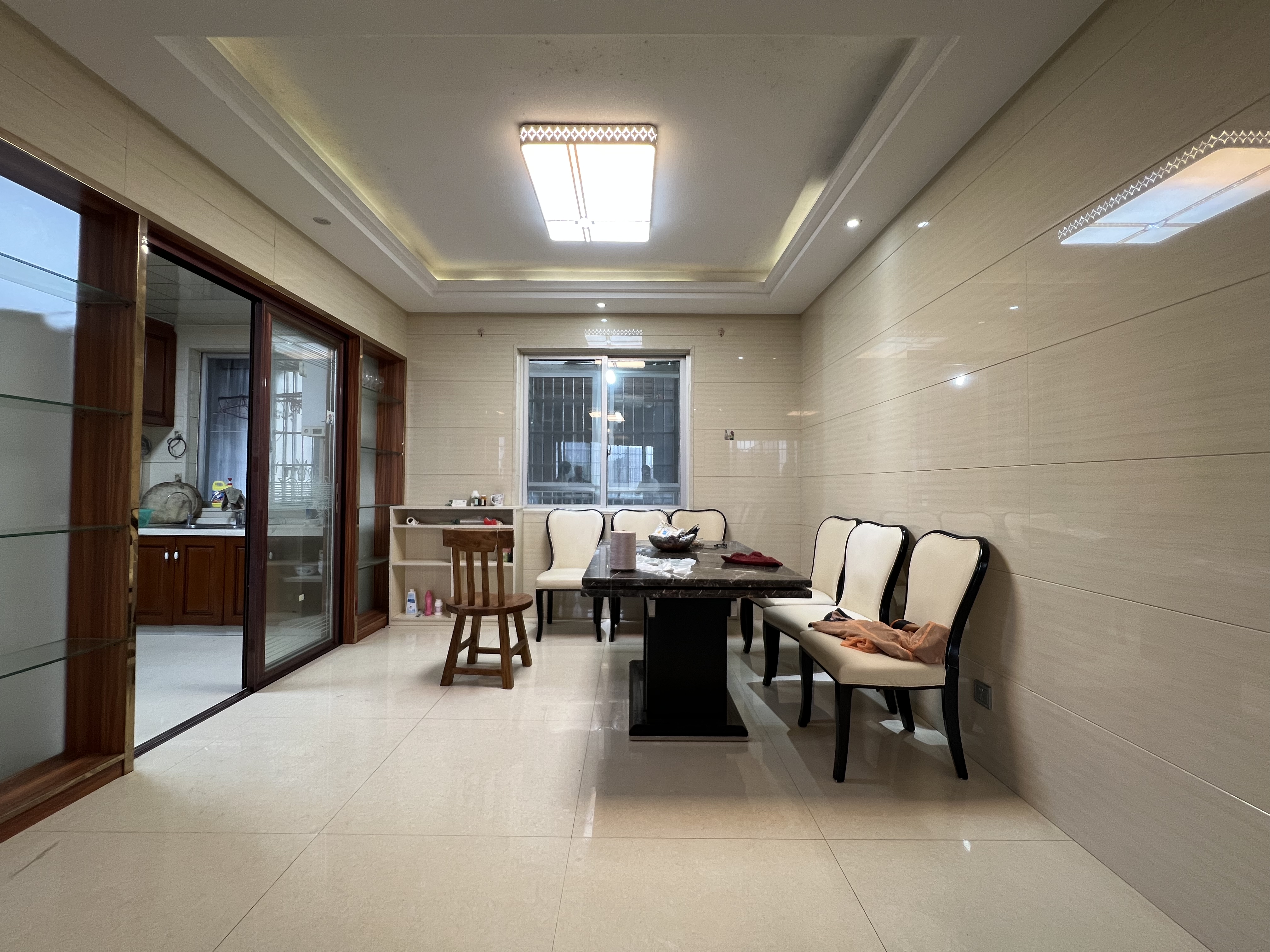 山河锦园 4室2厅2卫 100.0万 山河锦园 4室2厅2卫 100.0万室内图