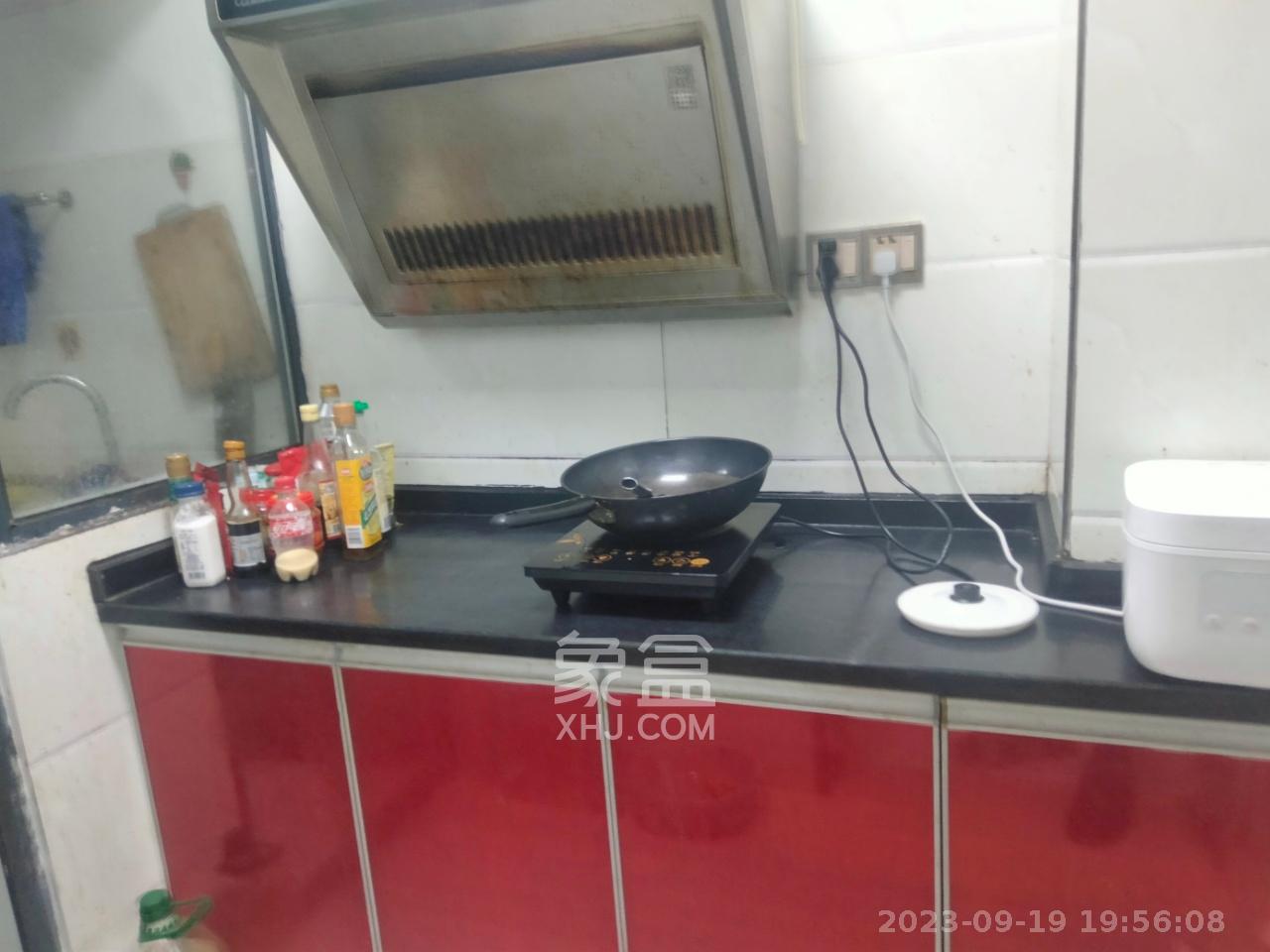 中建芙蓉工社 1室1厅1卫 1280.0元/月 中建芙蓉工社 1室1厅1卫 1280.0元/月室内图