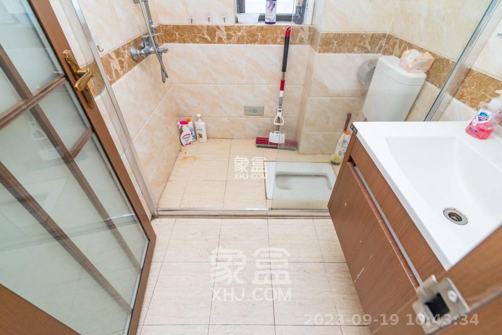 旺德府恺悦国际  3室2厅2卫   2300.00元/月室内图