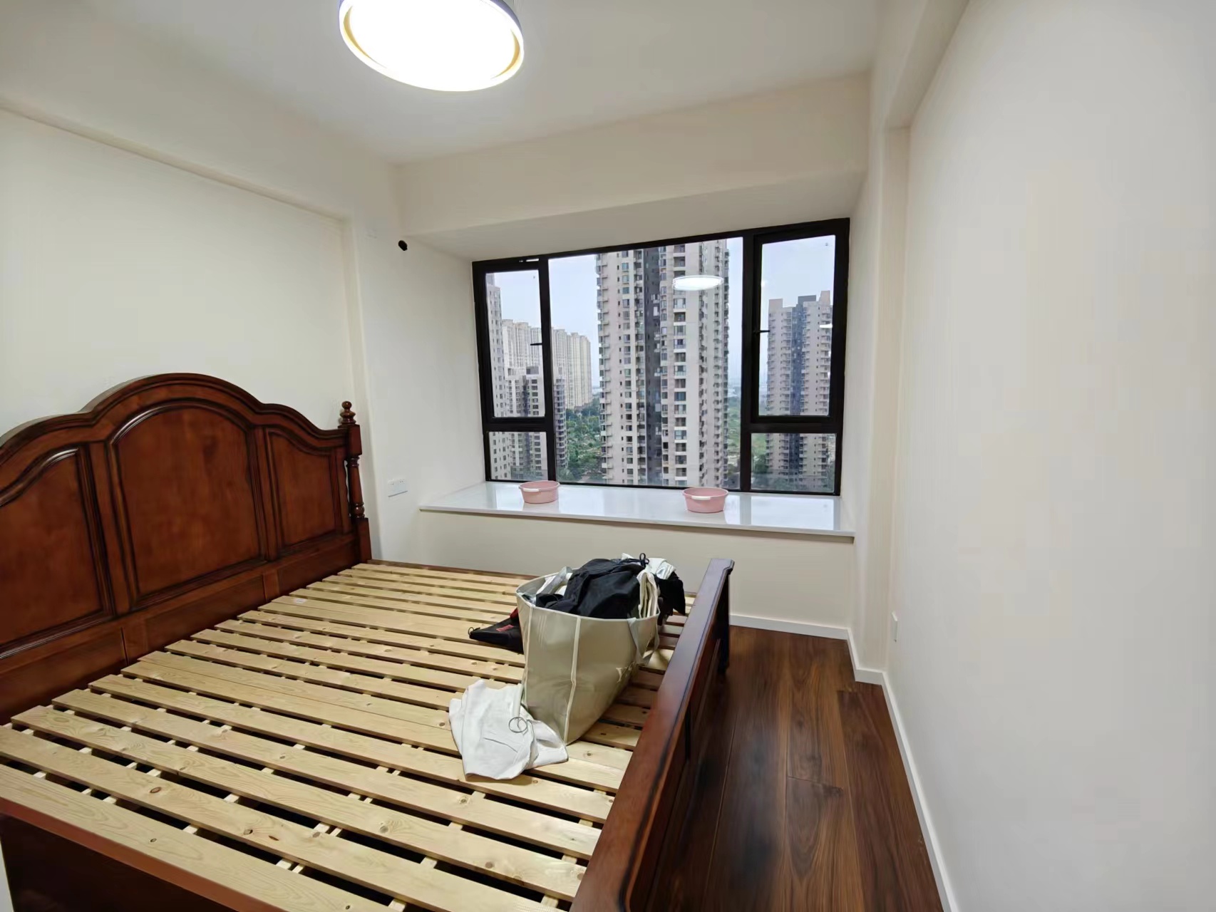 蓝溪谷  4室2厅2卫    96.0万 蓝溪谷  4室2厅2卫    96.0万室内图