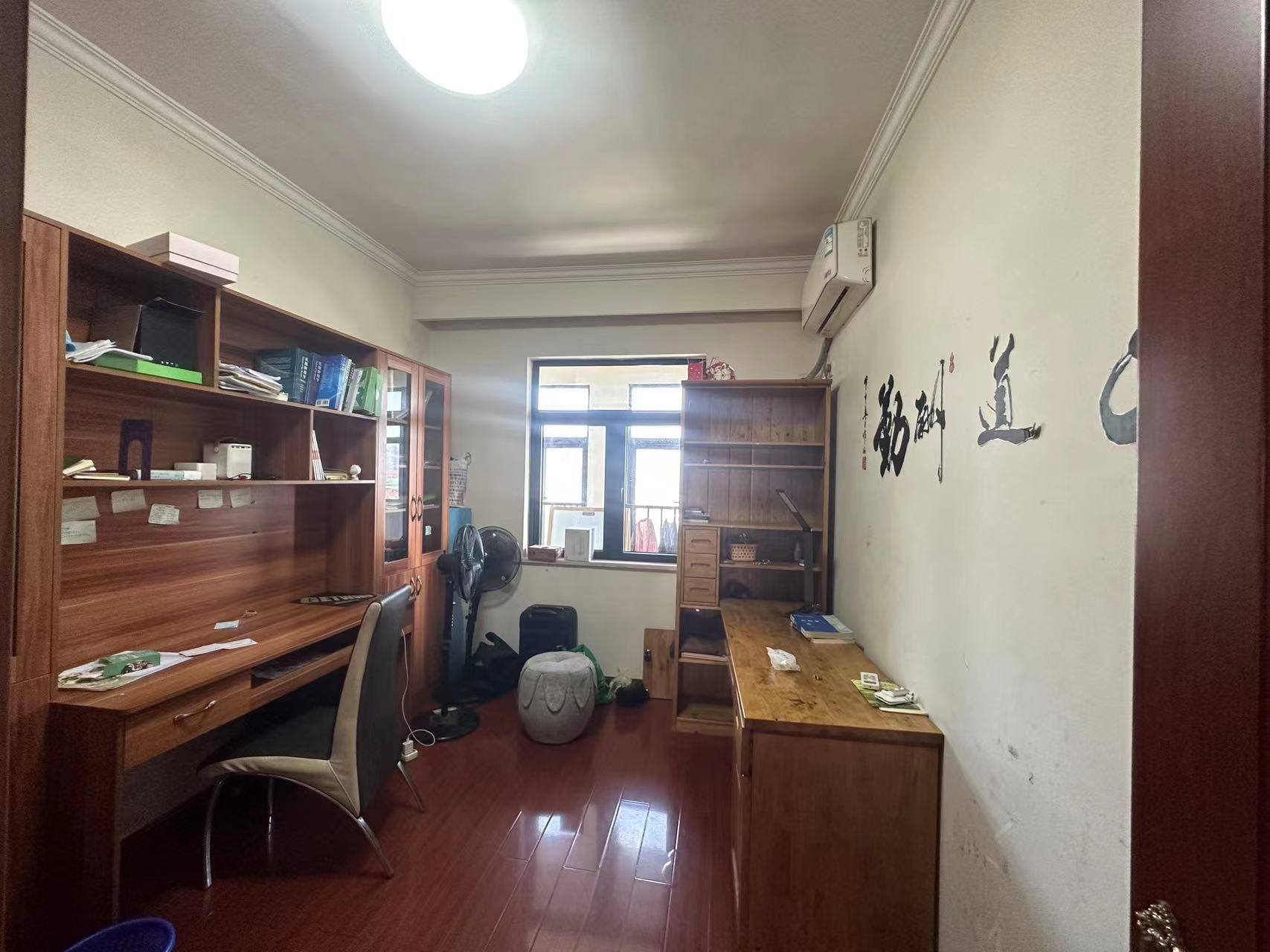 康桥美郡 4室2厅2卫 80.0万 康桥美郡 4室2厅2卫 80.0万室内图