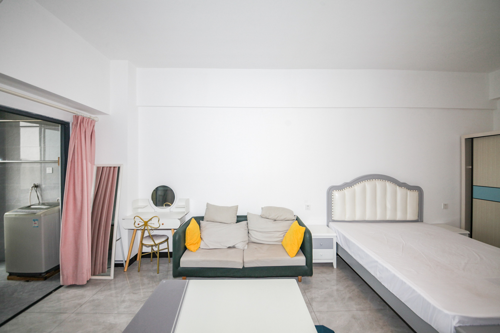 明发国际城  1室1厅1卫    30.0万 明发国际城  1室1厅1卫    30.0万卧室