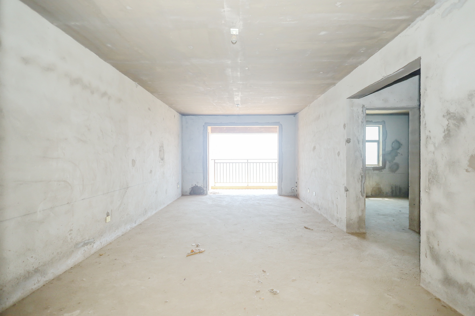 长永佳苑  2室2厅1卫    47.8万 长永佳苑  2室2厅1卫    47.8万客厅