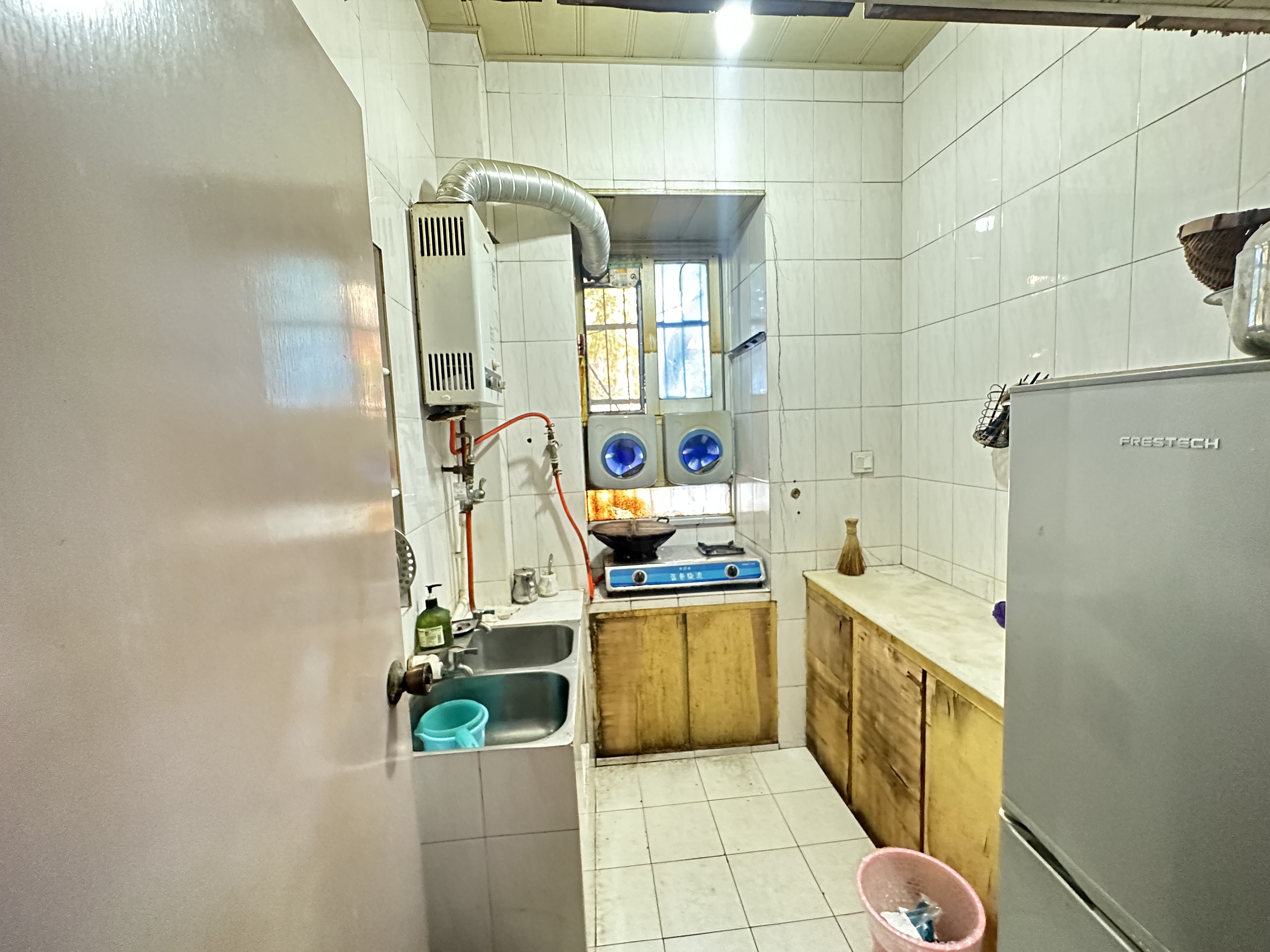 野鸭冲（新屋街）  1室1厅1卫    15.8万室内图