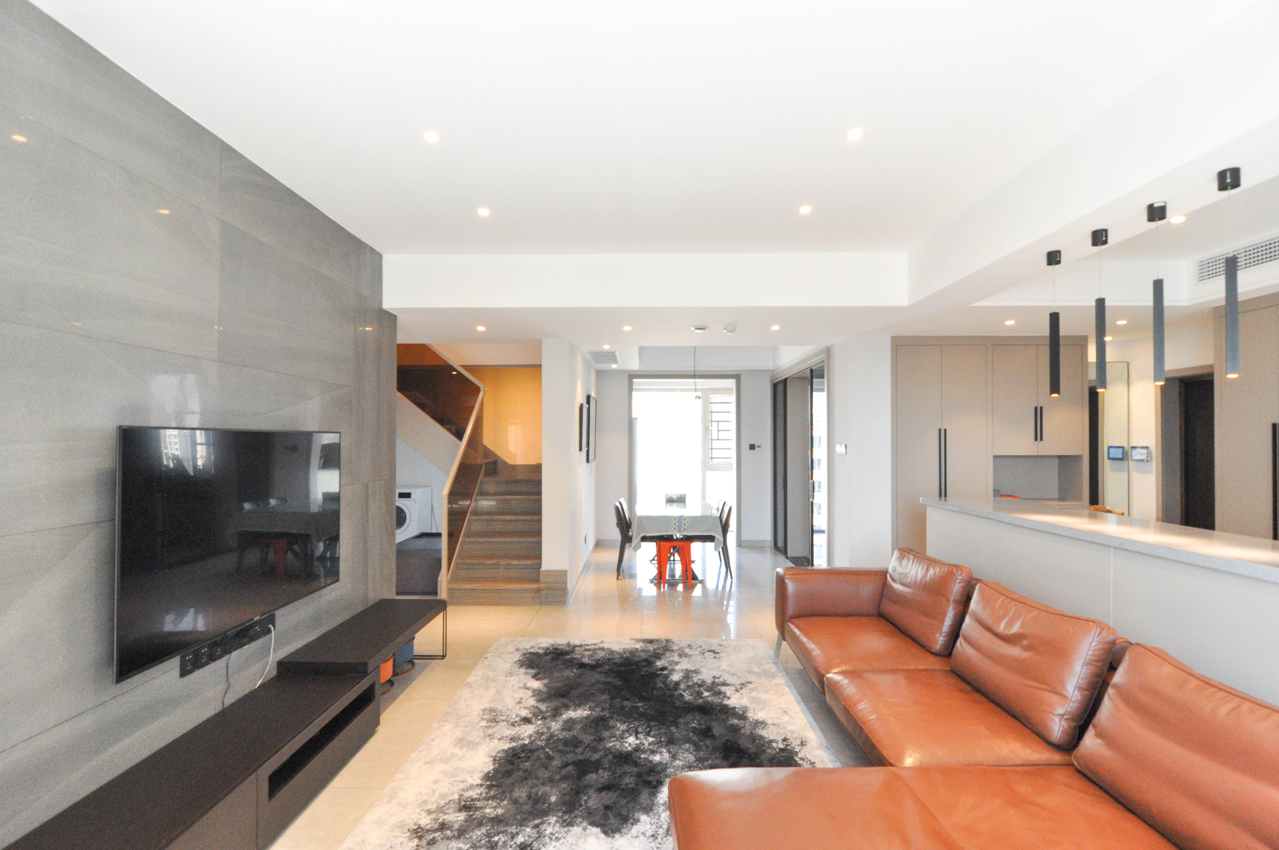 中建梅溪湖中心  4室2厅2卫    350.0万 中建梅溪湖中心  4室2厅2卫    350.0万客厅