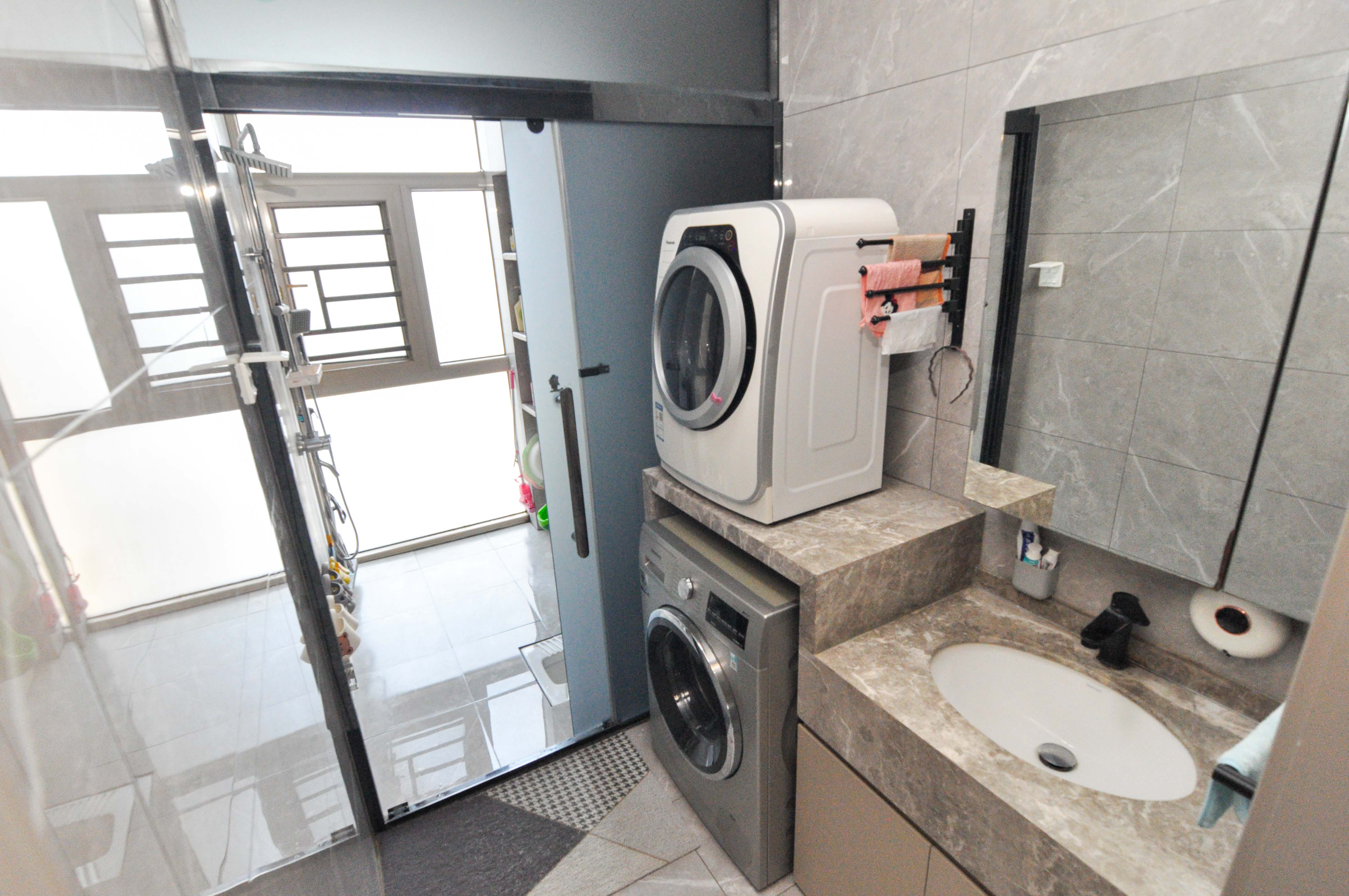 中建梅溪湖中心  4室2厅2卫    350.0万 中建梅溪湖中心  4室2厅2卫    350.0万卫生间